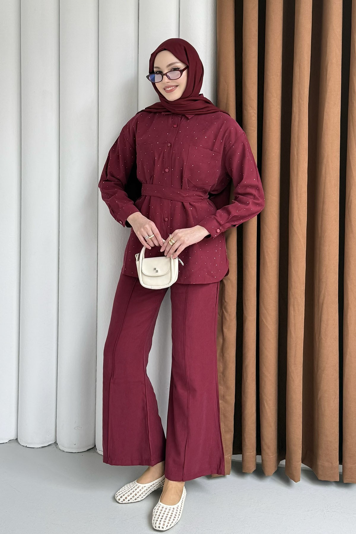 Taş Detaylı Gömlek Pantolon Tesettür Takım-BORDO