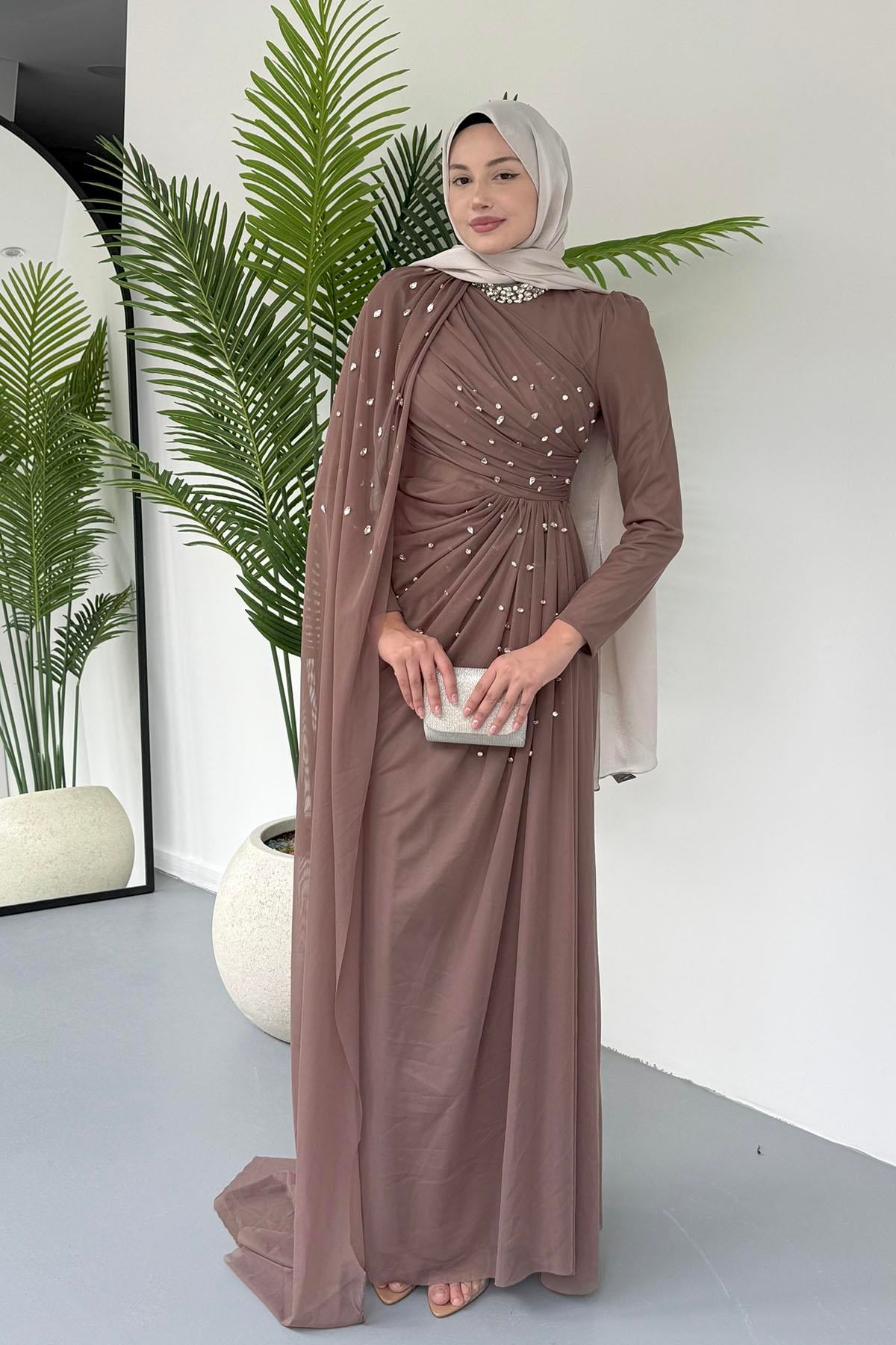 Taş Detaylı Pelerinli Jan Jan Tesettür Abiye-KAHVERENGİ