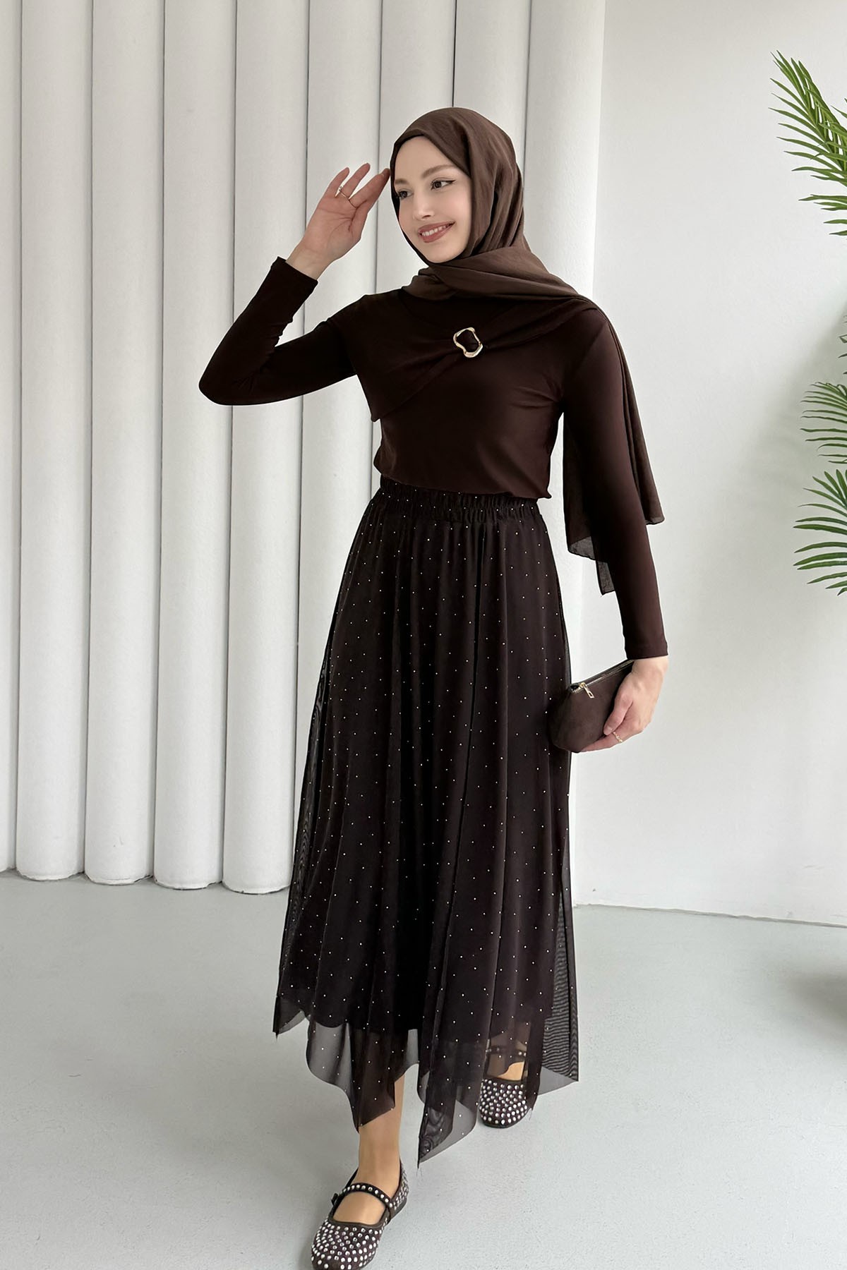 Taş Serpmeli Asimetrik Kesim Etek-KAHVERENGİ