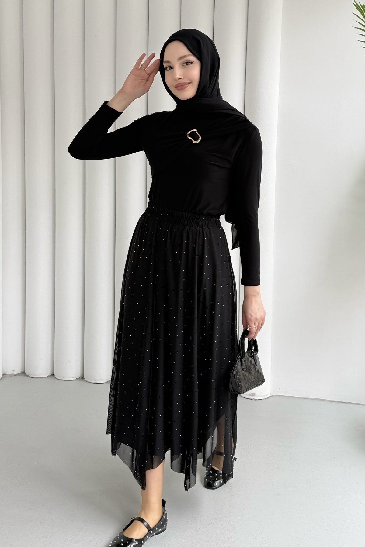 Taş Serpmeli Asimetrik Kesim Etek-SİYAH