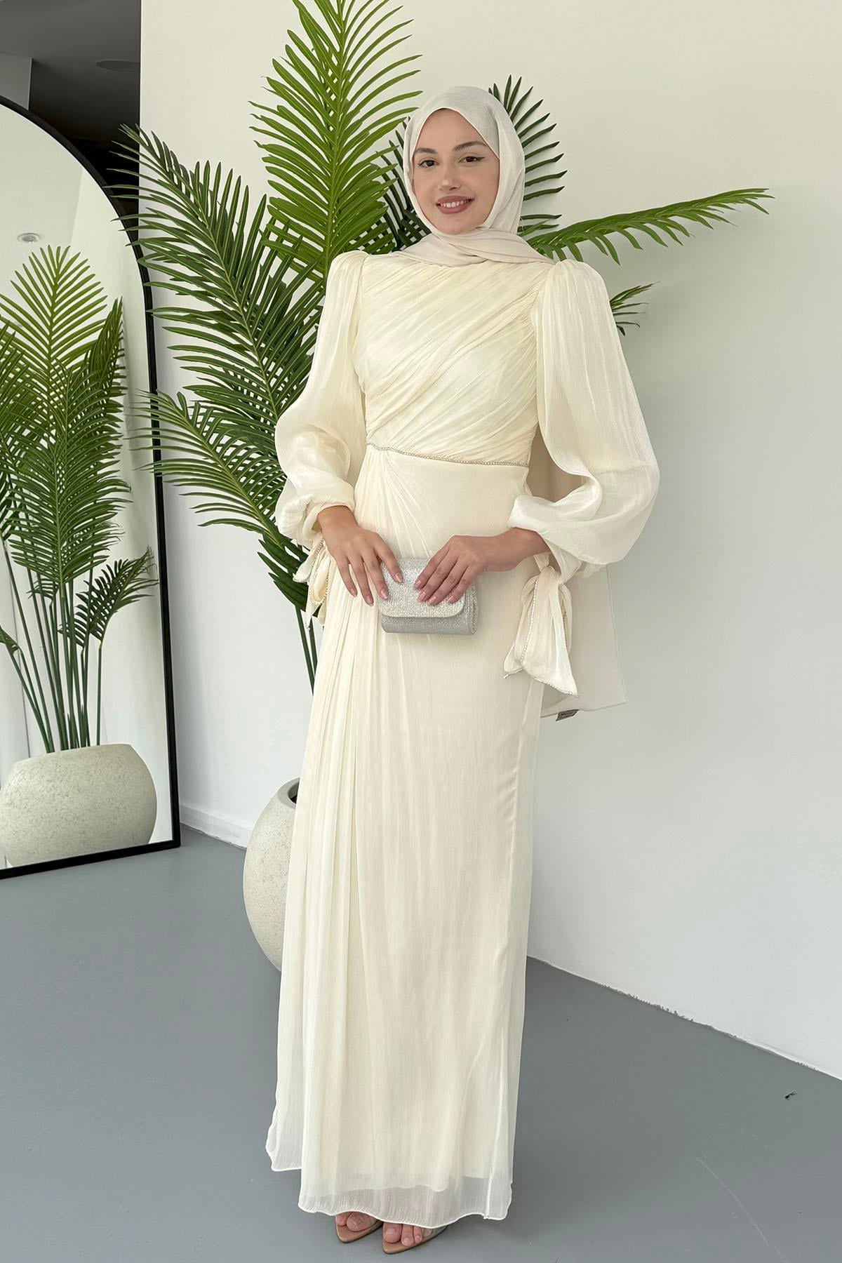 Taşla Süslenmiş Zarif Tesettür Abiye-EKRU