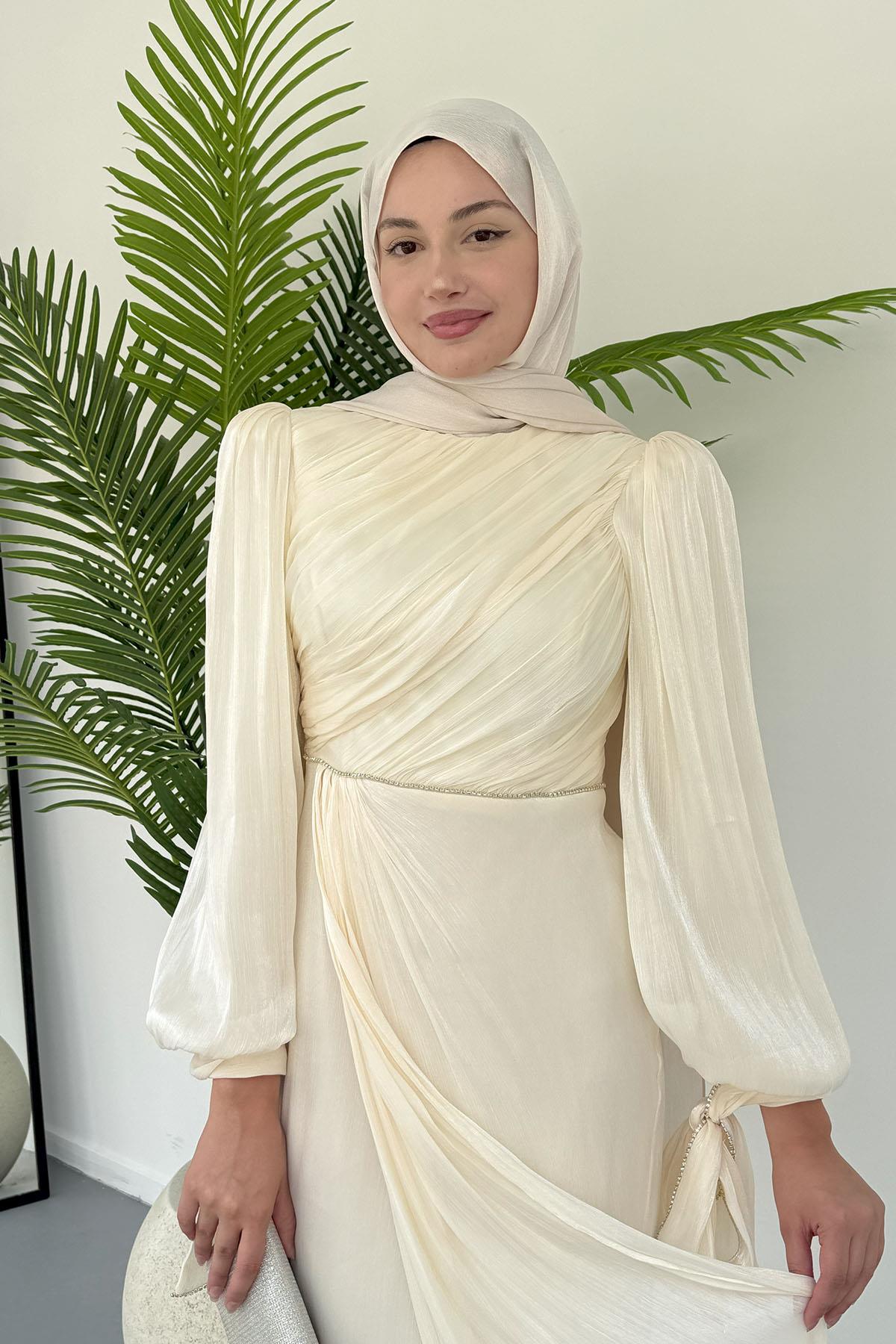 Taşla Süslenmiş Zarif Tesettür Abiye-EKRU