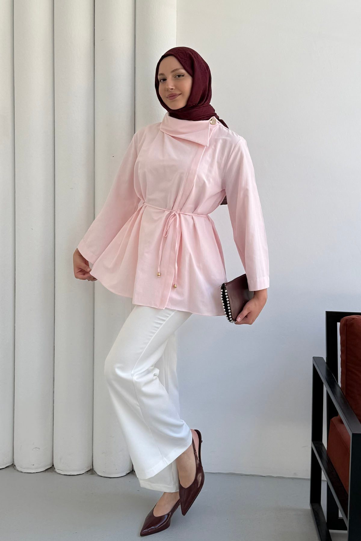 Tek Düğmeli Yaka Tasarımlı İnce Biyeli Kemerli Tunik-PEMBE