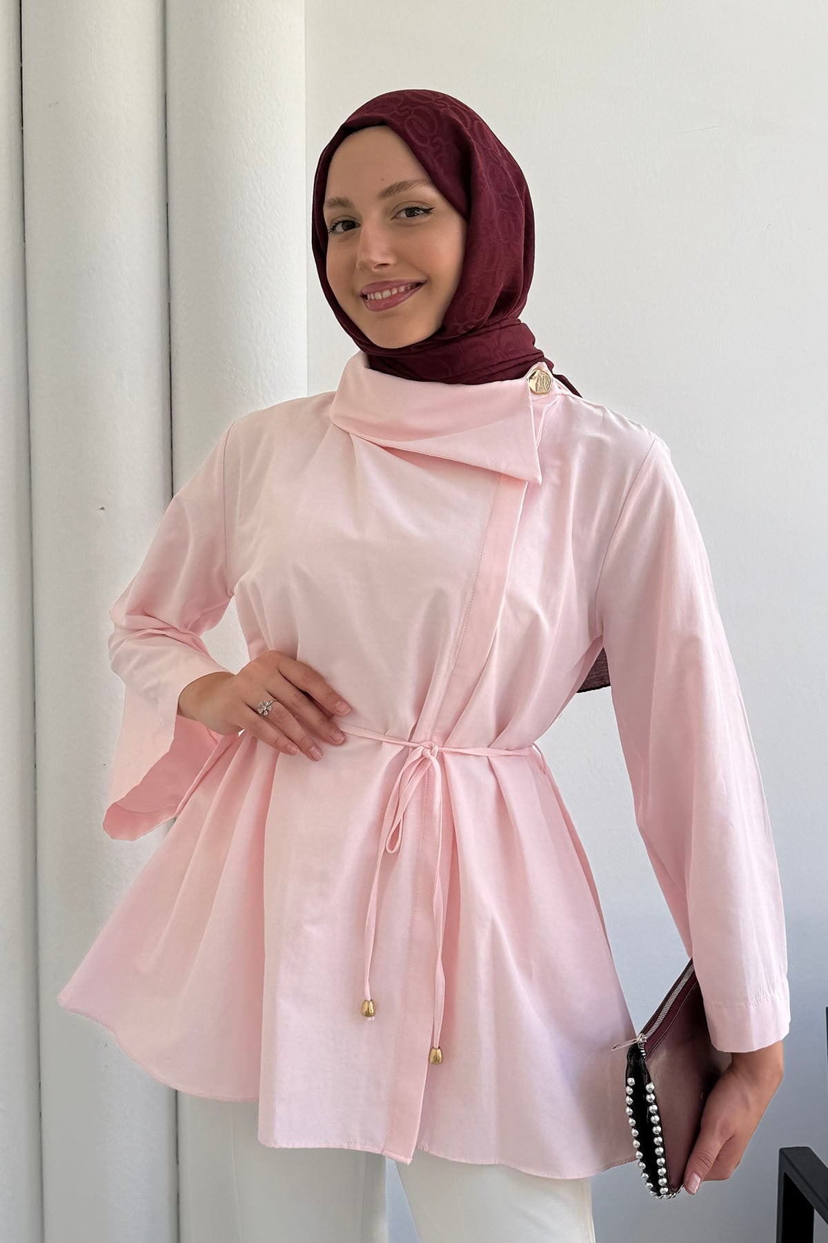 Tek Düğmeli Yaka Tasarımlı İnce Biyeli Kemerli Tunik-PEMBE