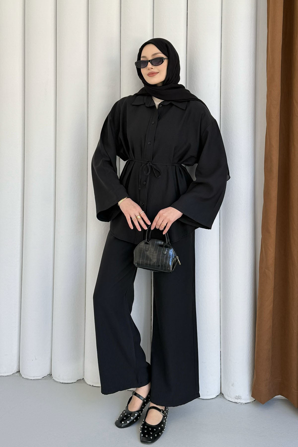 Tensel Kumaş Gömlekli Pantolonlu Tesettür Takım-SİYAH