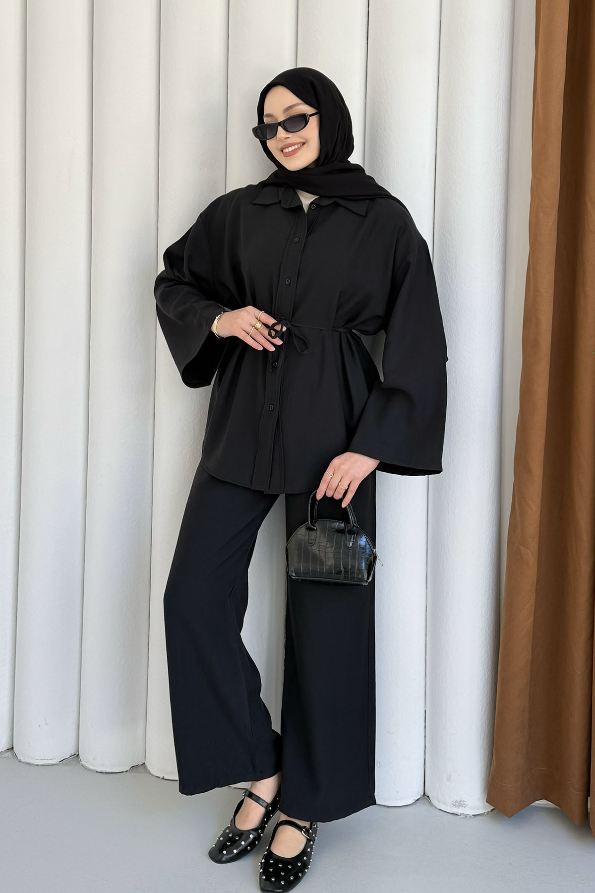 Tensel Kumaş Gömlekli Pantolonlu Tesettür Takım-SİYAH