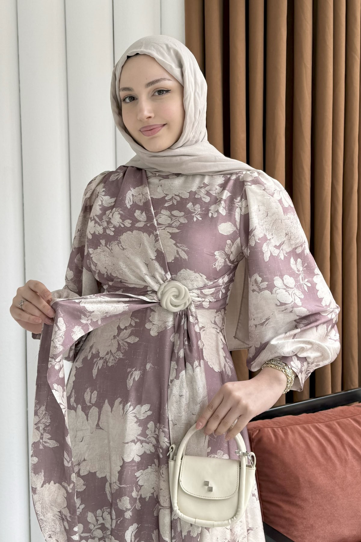 Toka Detaylı Baskılı Saten Kumaş Tesettür Elbise-GÜL KURUSU