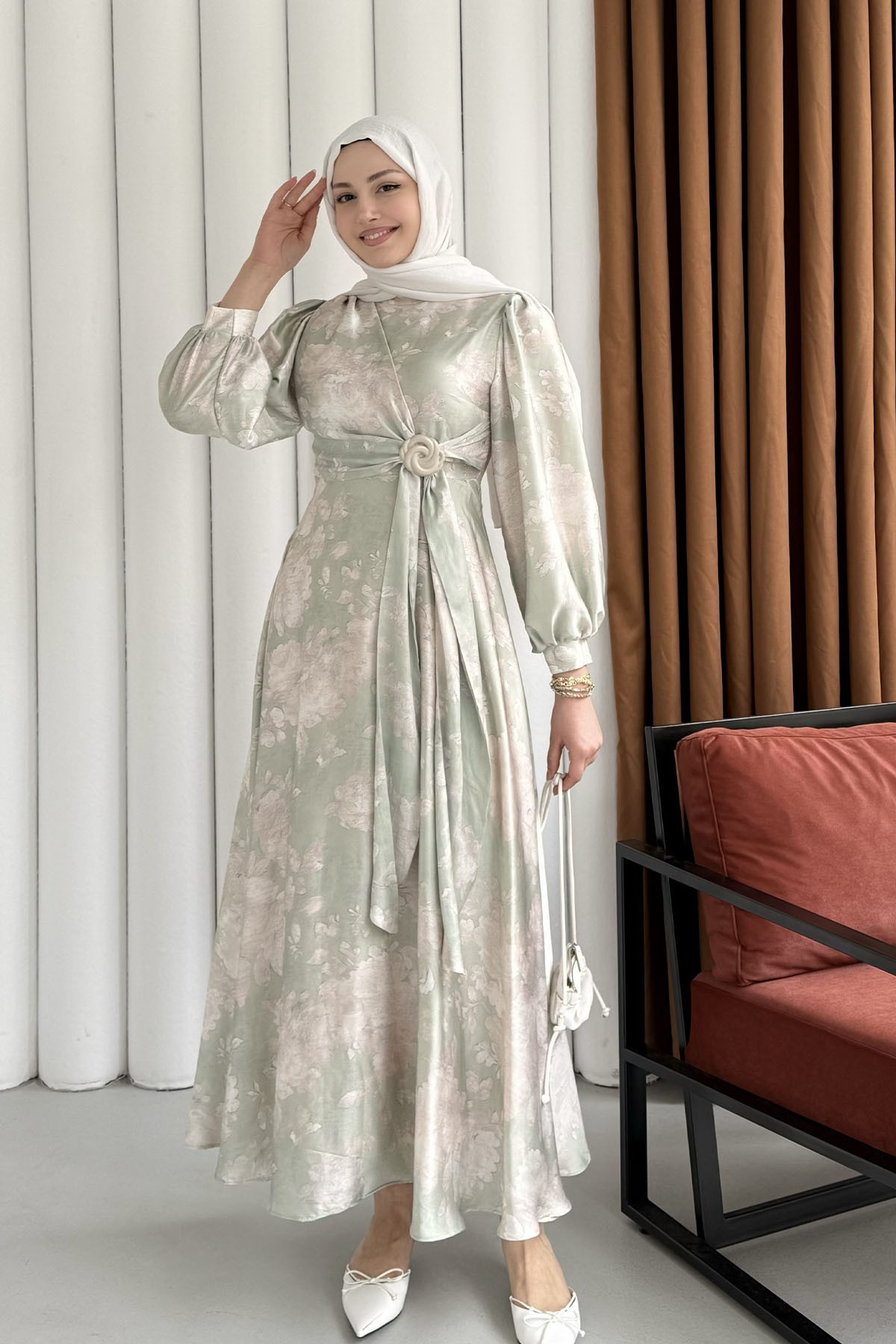 Toka Detaylı Baskılı Saten Kumaş Tesettür Elbise-MİNT YEŞİLİ