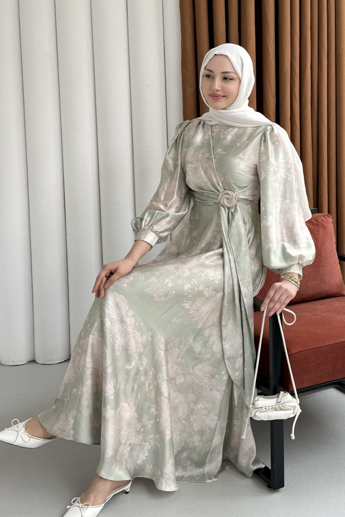 Toka Detaylı Baskılı Saten Kumaş Tesettür Elbise-MİNT YEŞİLİ