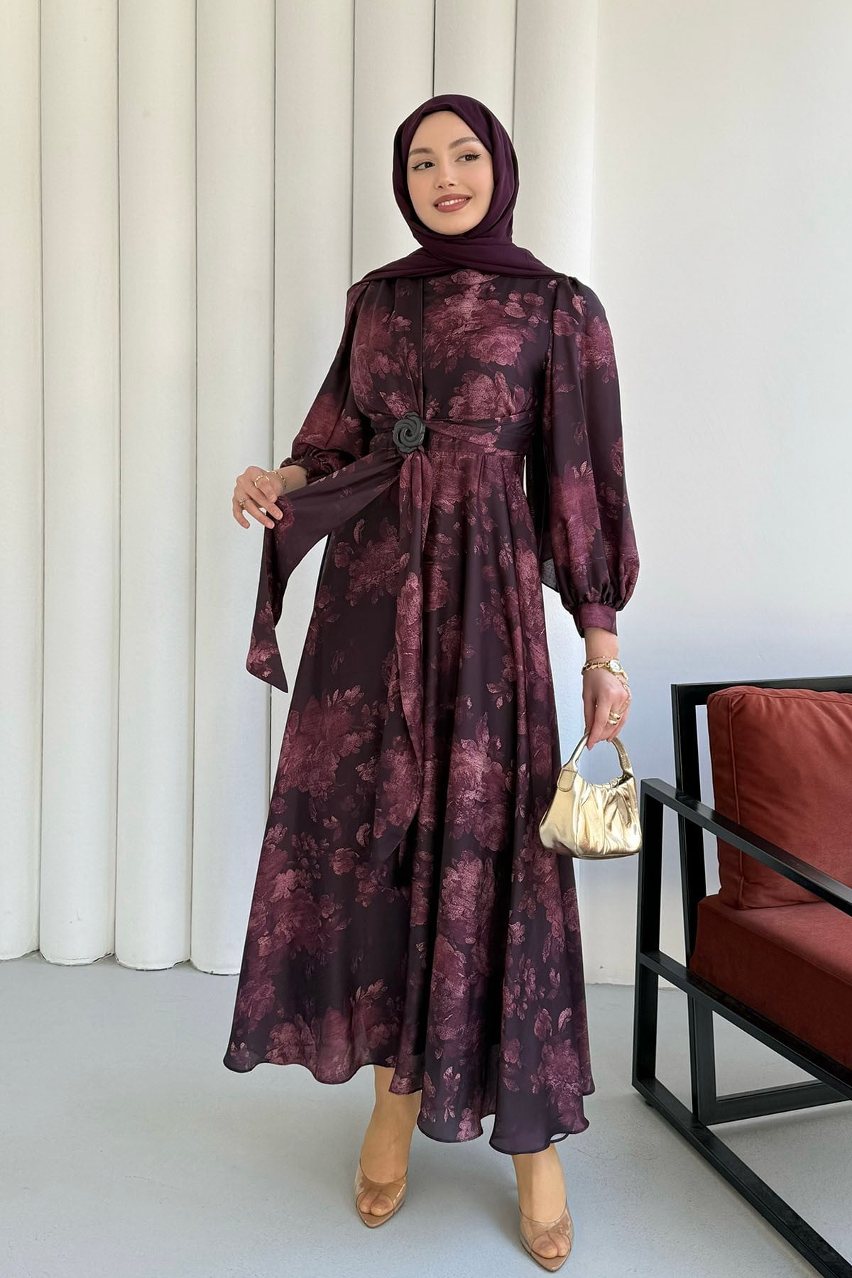 Toka Detaylı Saten Kumaş Tesettür Elbise-BORDO