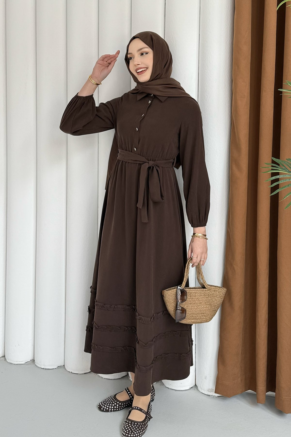 Twis Yarım Düğmeli Zarif Tesettür Elbise-KAHVERENGİ