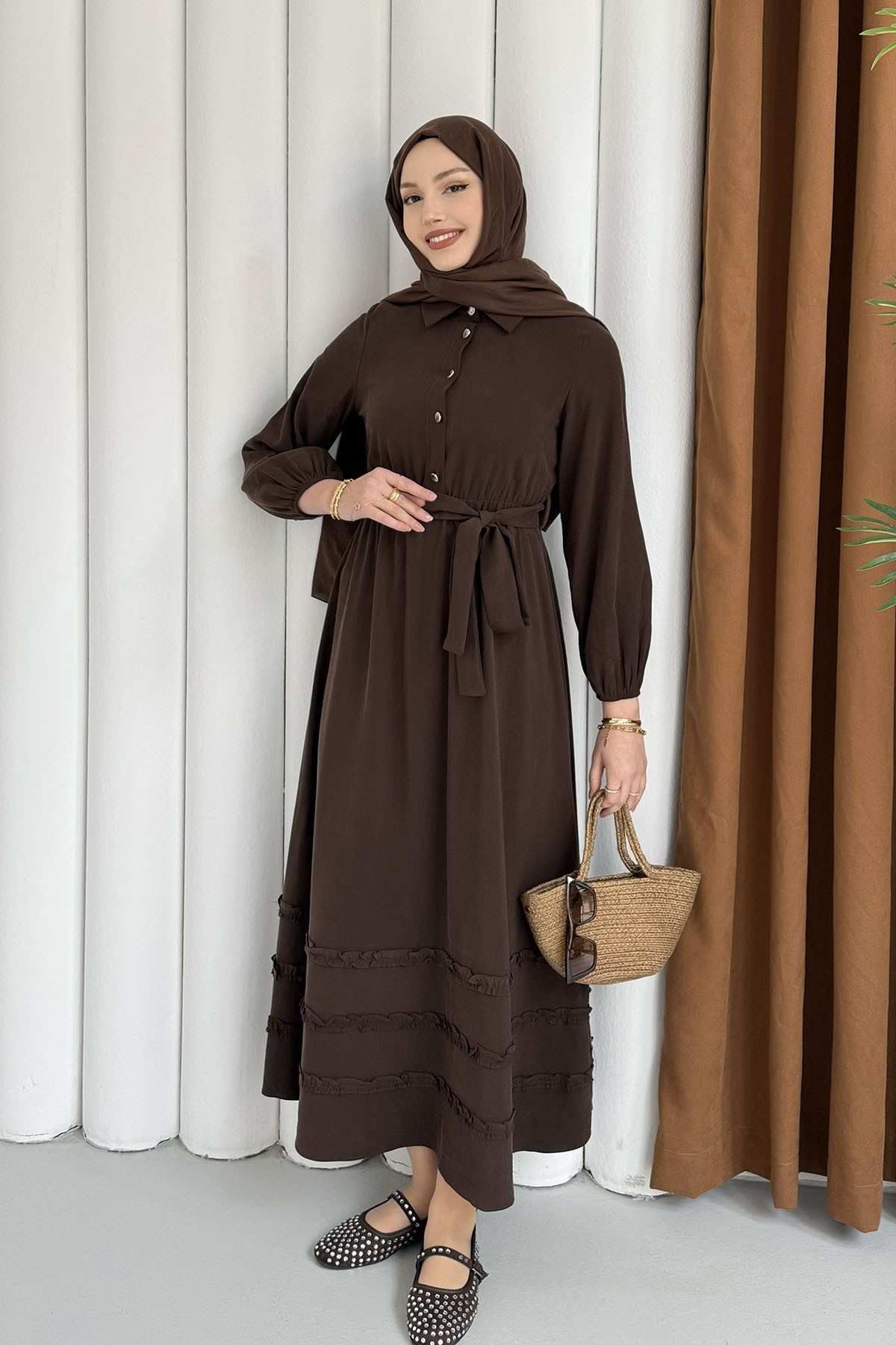 Twis Yarım Düğmeli Zarif Tesettür Elbise-KAHVERENGİ