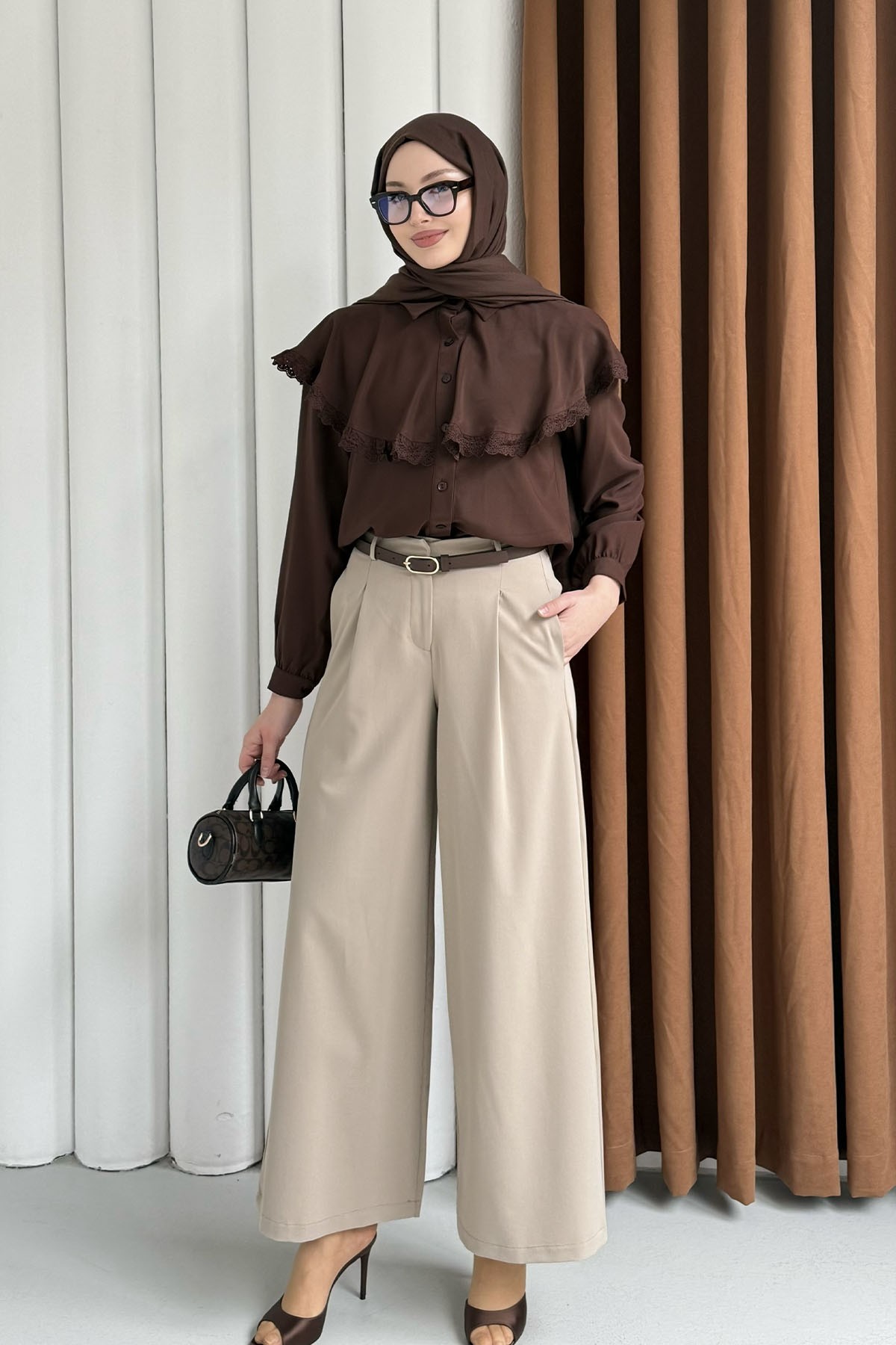 Yaka Dantel Detaylı Pelerin Gömlek-KAHVERENGİ