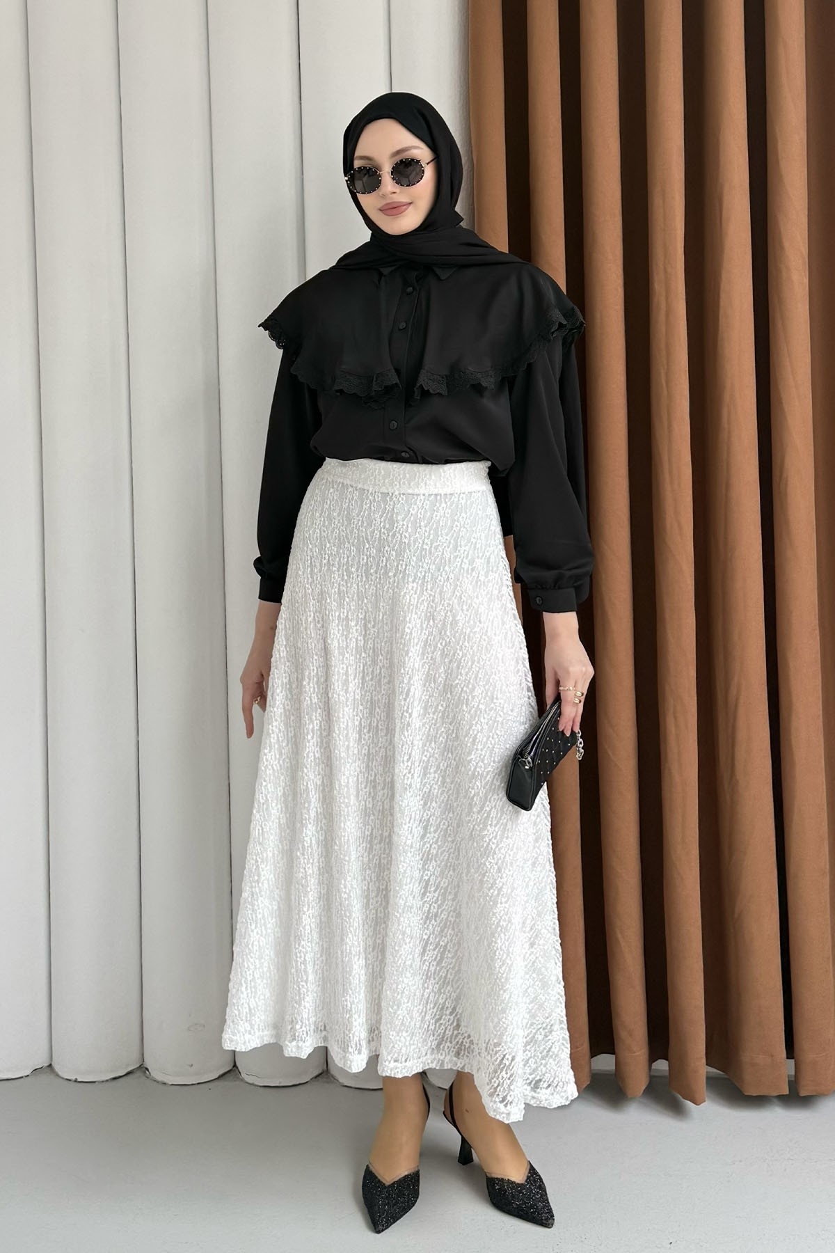 Yaka Dantel Detaylı Pelerin Gömlek-SİYAH