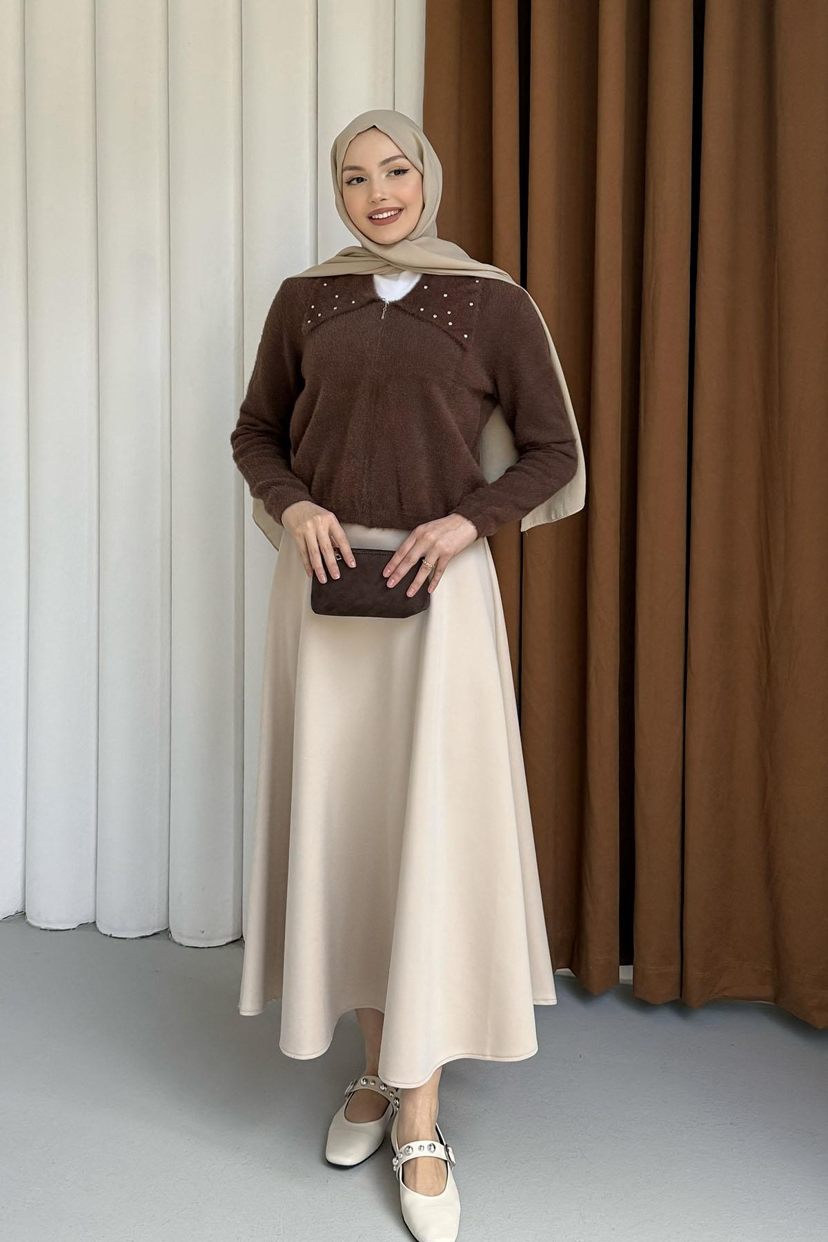 Yaka Taş Detaylı Fermuarlı Triko Hırka-KAHVERENGİ