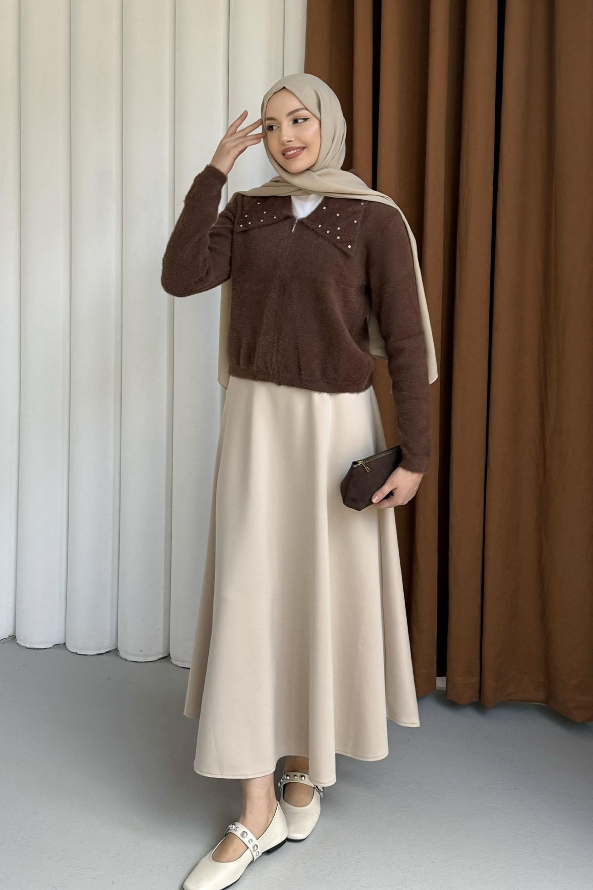 Yaka Taş Detaylı Fermuarlı Triko Hırka-KAHVERENGİ