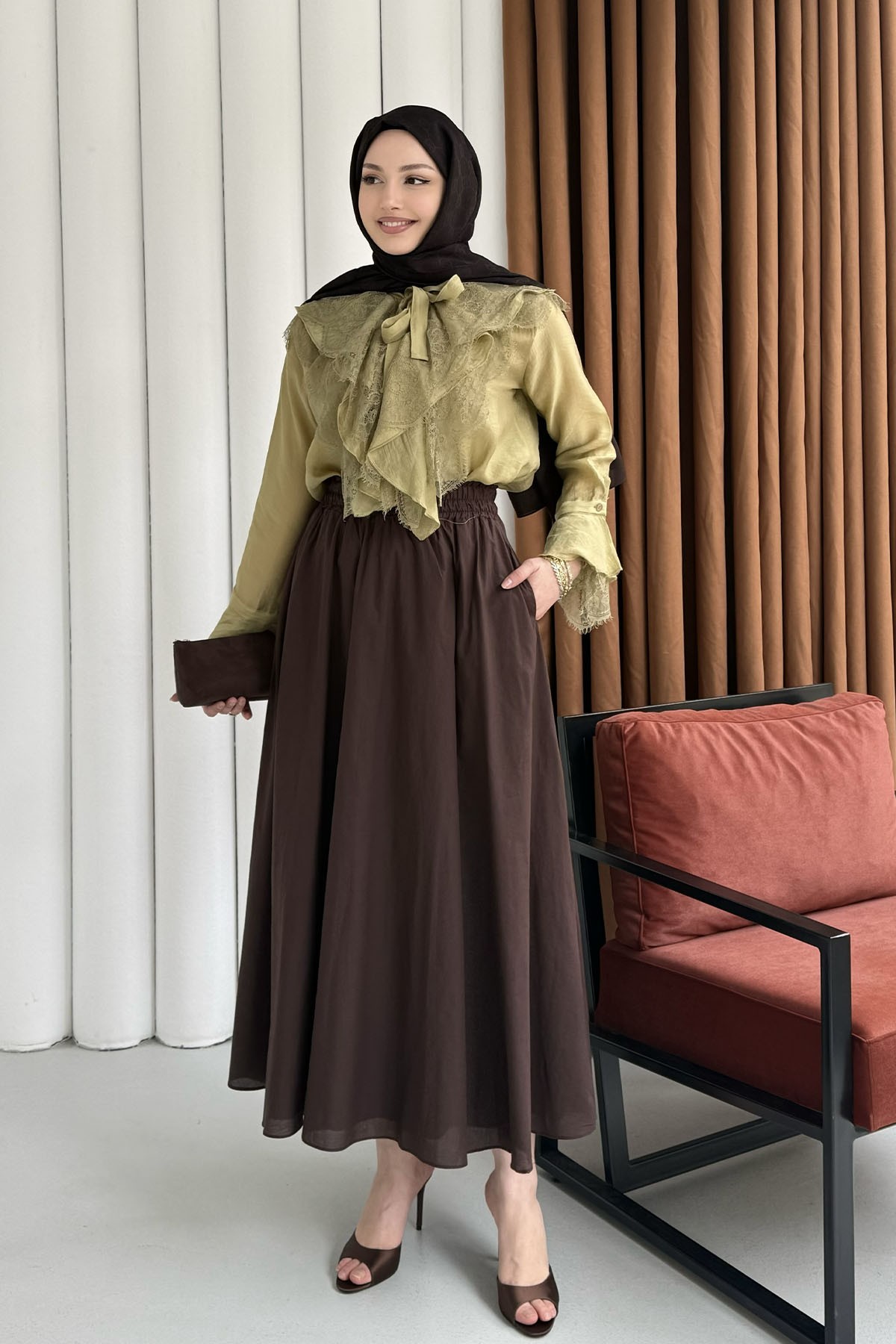 Yaka Ve Kol Dantel Fırfır Detay Gömlek-YAĞ YEŞİLİ