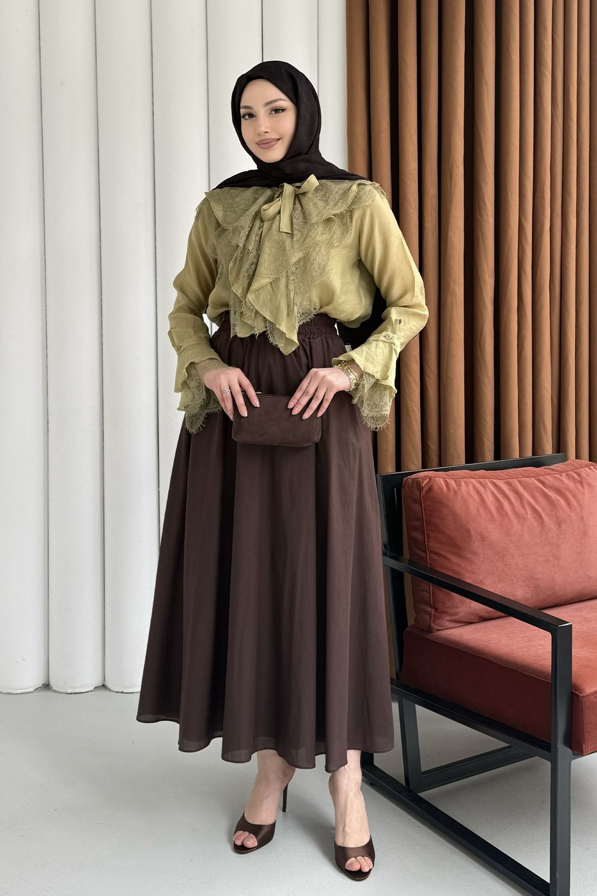 Yaka Ve Kol Dantel Fırfır Detay Gömlek-YAĞ YEŞİLİ