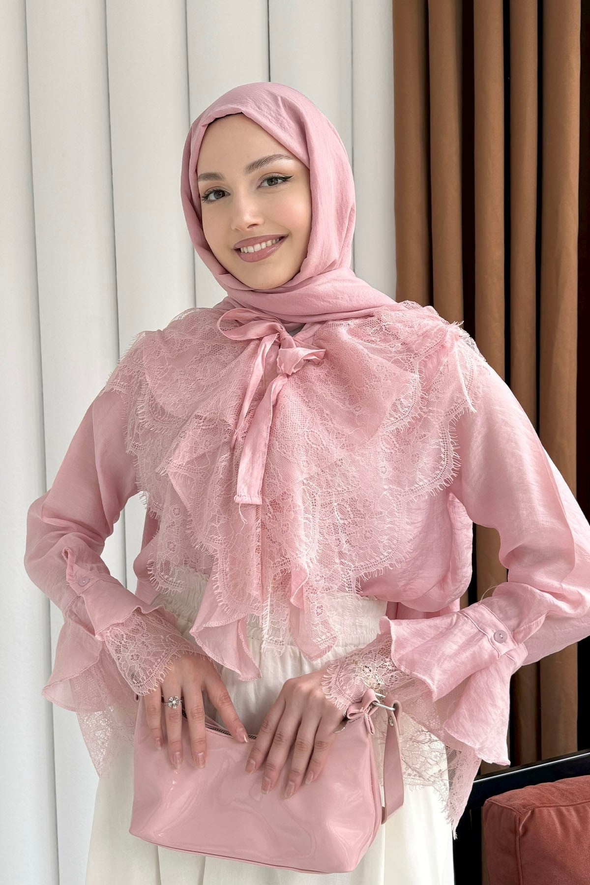 Yaka Ve Kol Dantel Fırfır Detay Gömlek-PEMBE