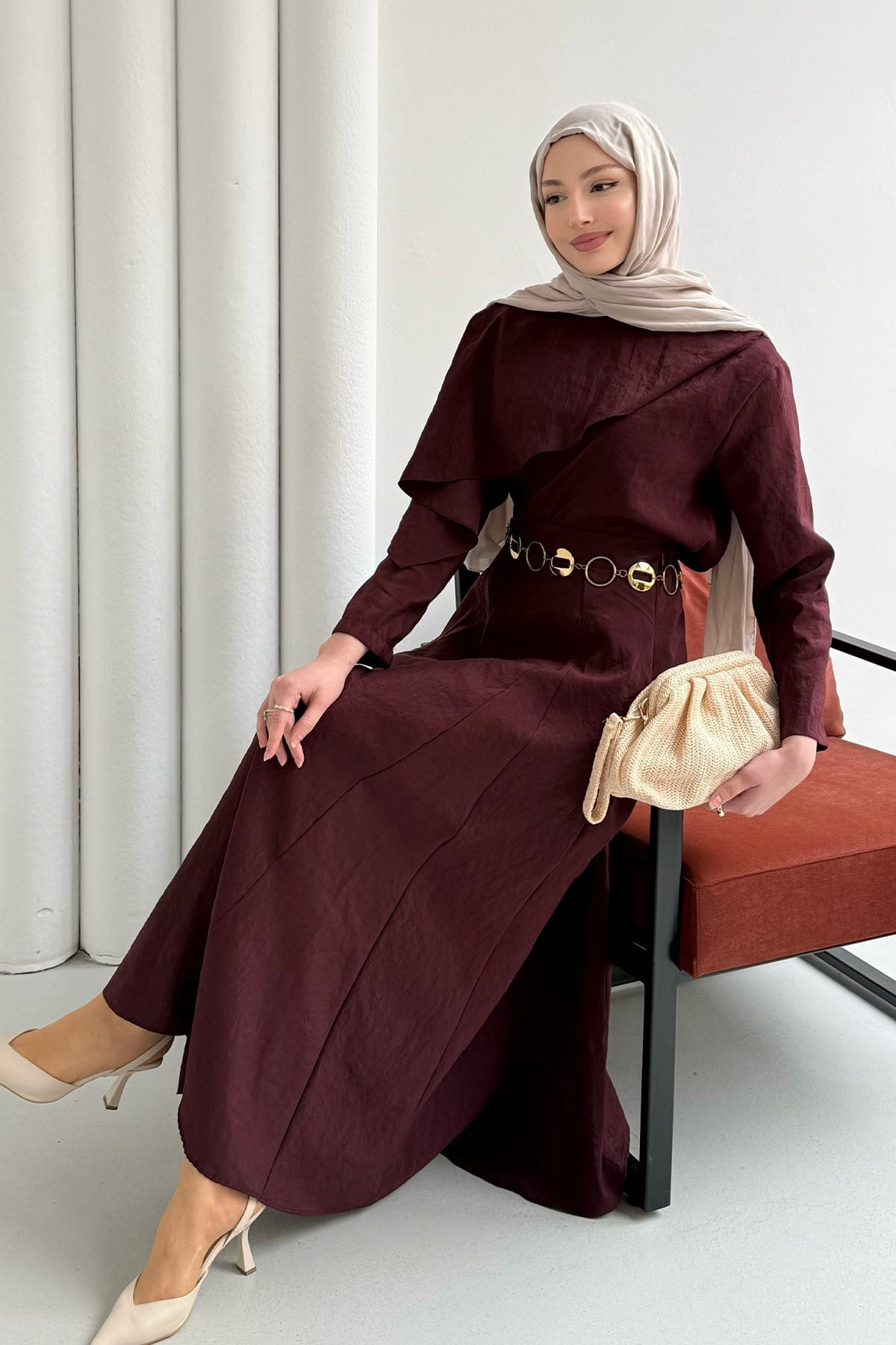 Yakası Asimetrik Detay Etekli Tesettür Takım-BORDO