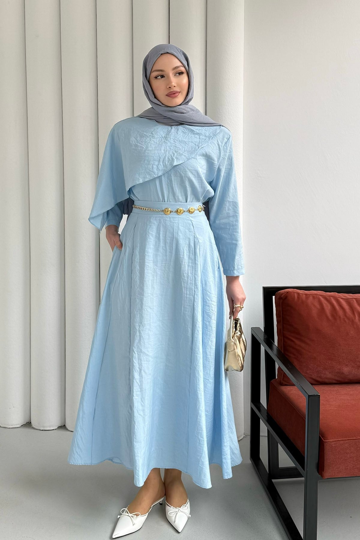Yakası Asimetrik Detay Etekli Tesettür Takım-BEBE MAVİ