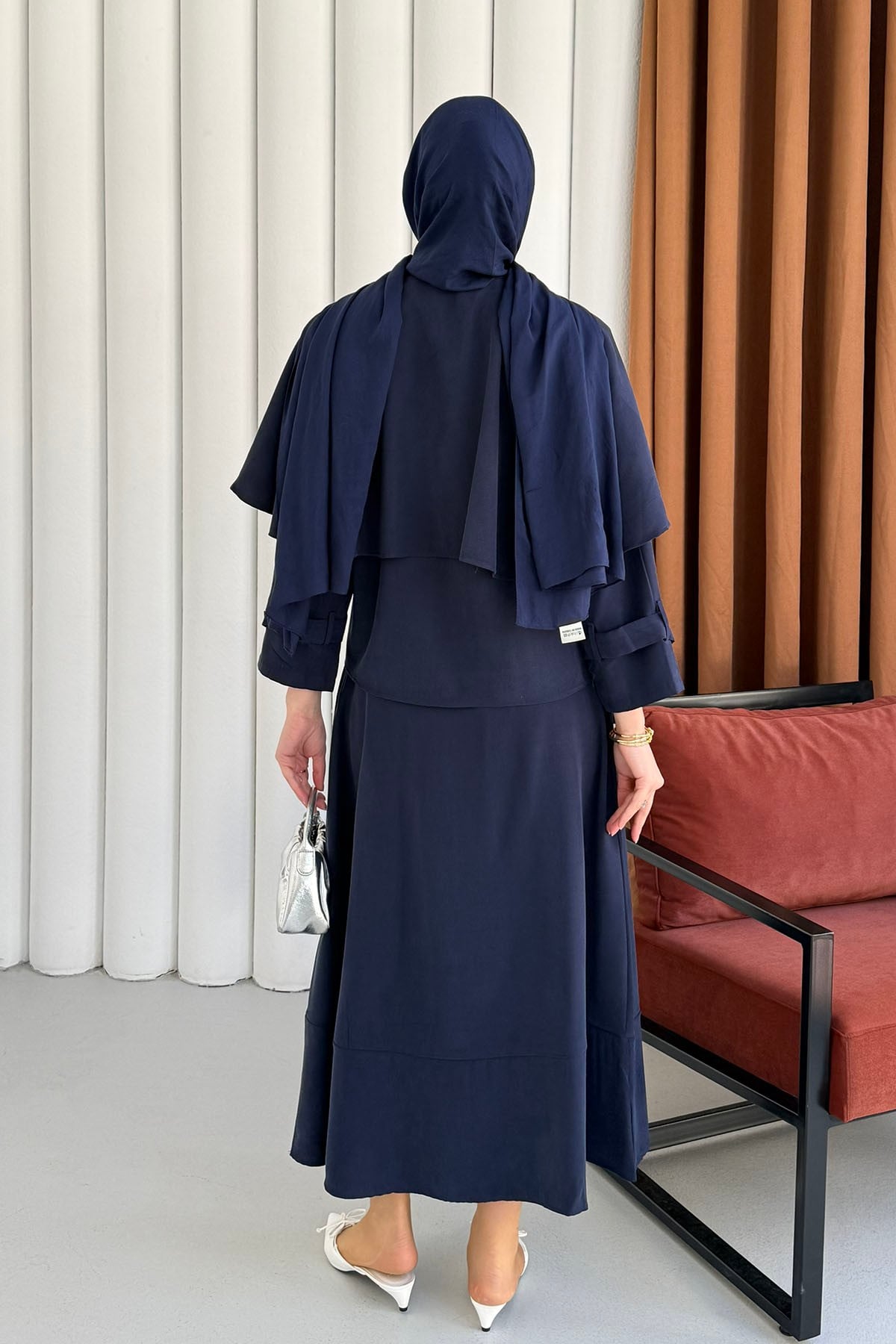 Yakası Taş İşlemeli Etekli Tesettür Takım-LACİVERT