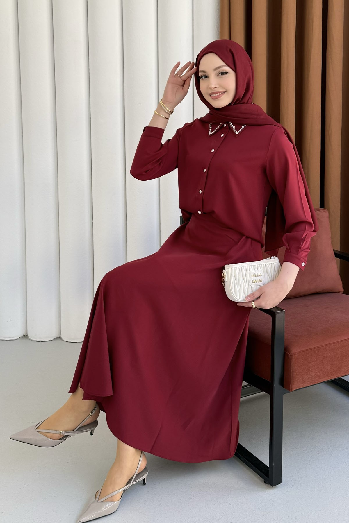 Yakası Taş İşlemeli Etekli Tesettür Takım-BORDO