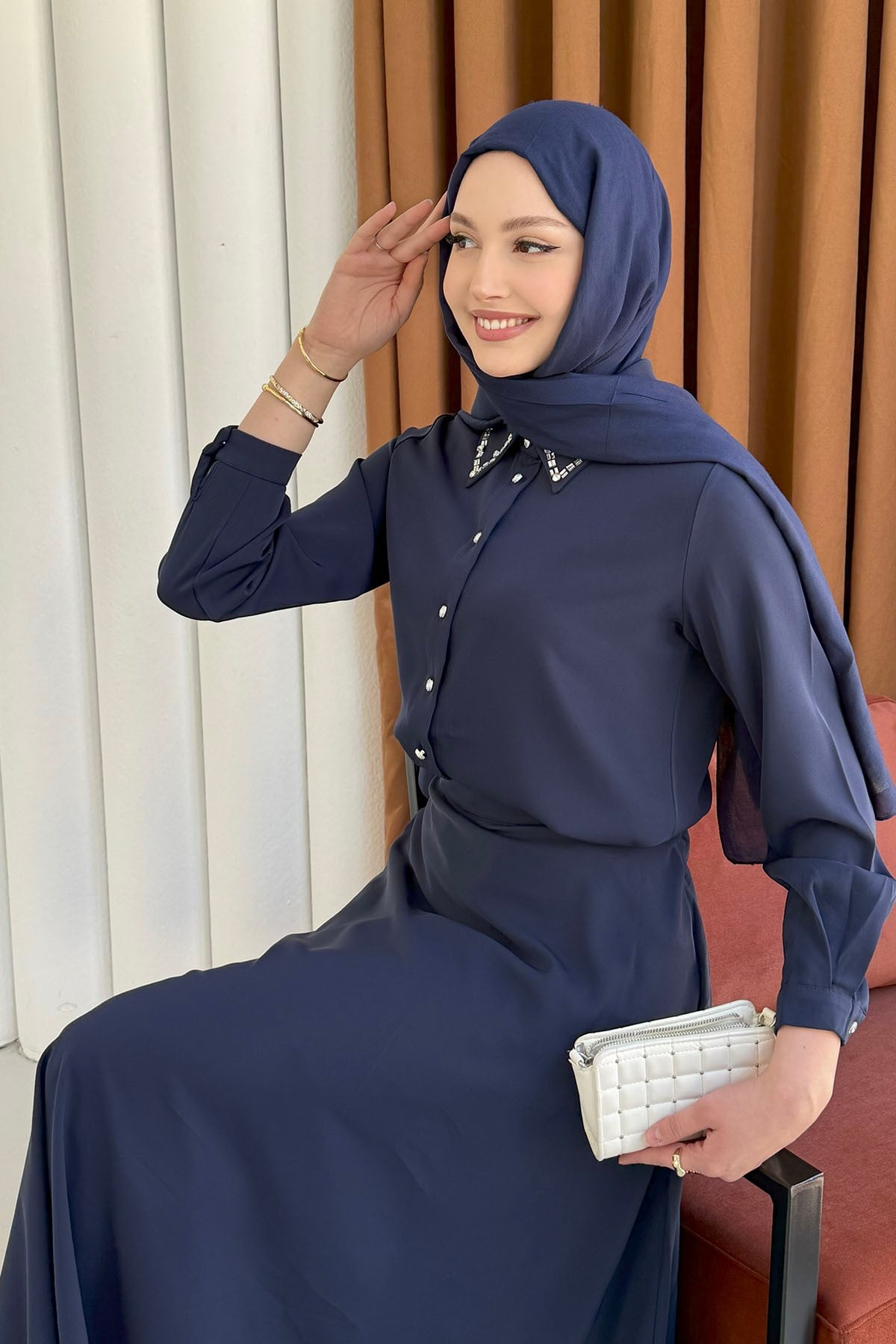 Yakası Taş İşlemeli Etekli Tesettür Takım-LACİVERT