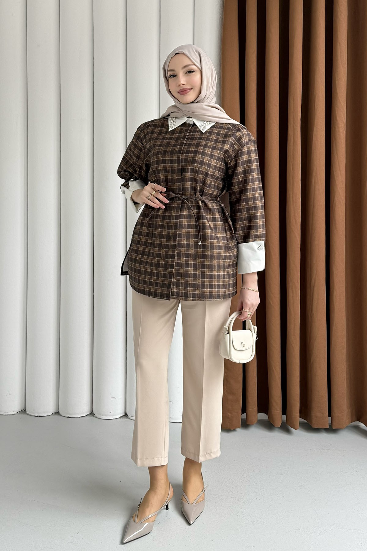 Yakası Taşlı Ekose Desen Gömlek-YEŞİL