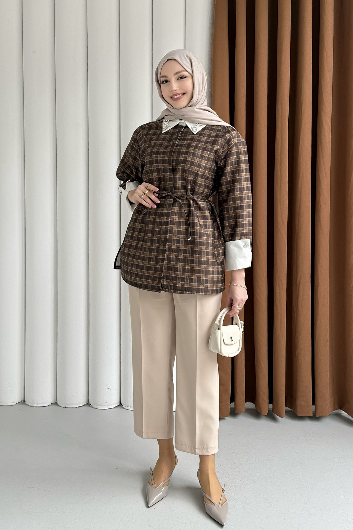 Yakası Taşlı Ekose Desen Gömlek-YEŞİL