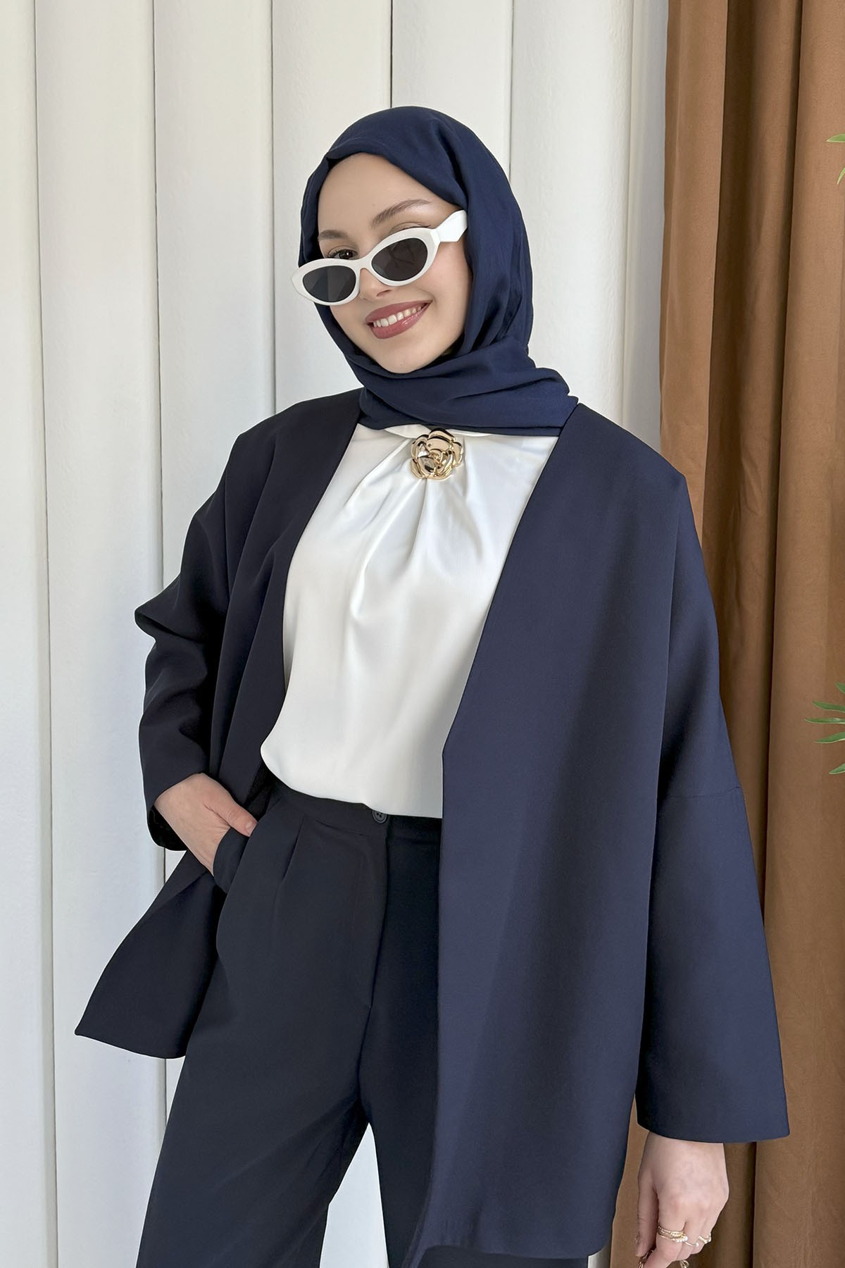 Yakasız Kemer Detaylı Ceket-LACİVERT