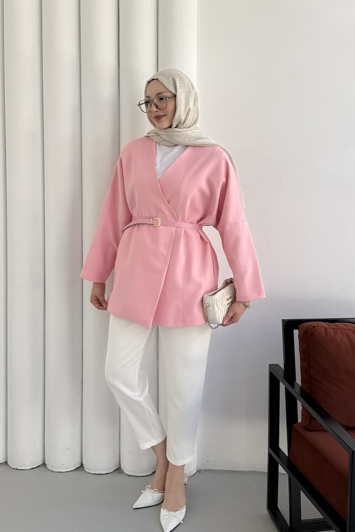 Yakasız Kemer Detaylı Ceket-PEMBE