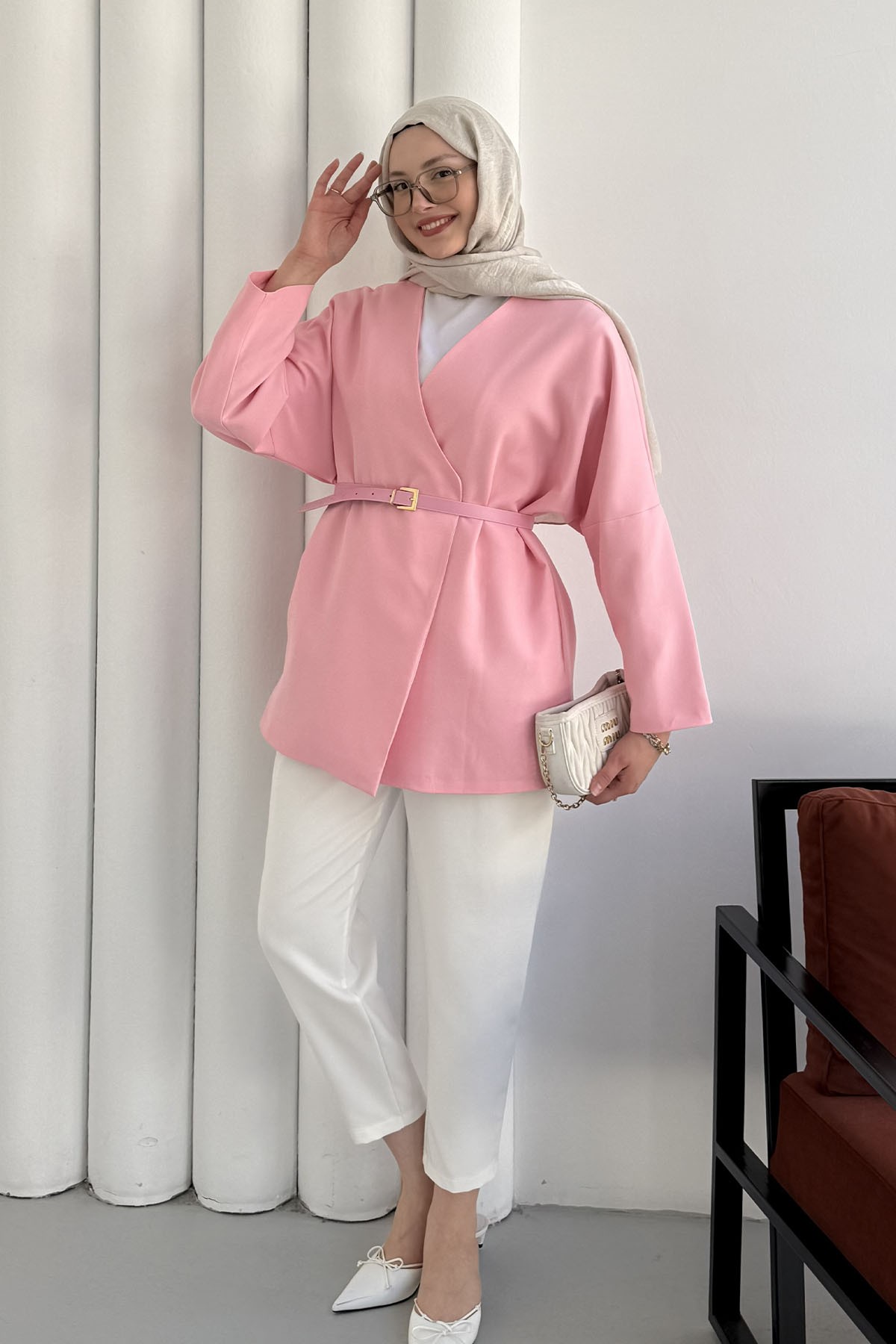 Yakasız Kemer Detaylı Ceket-PEMBE