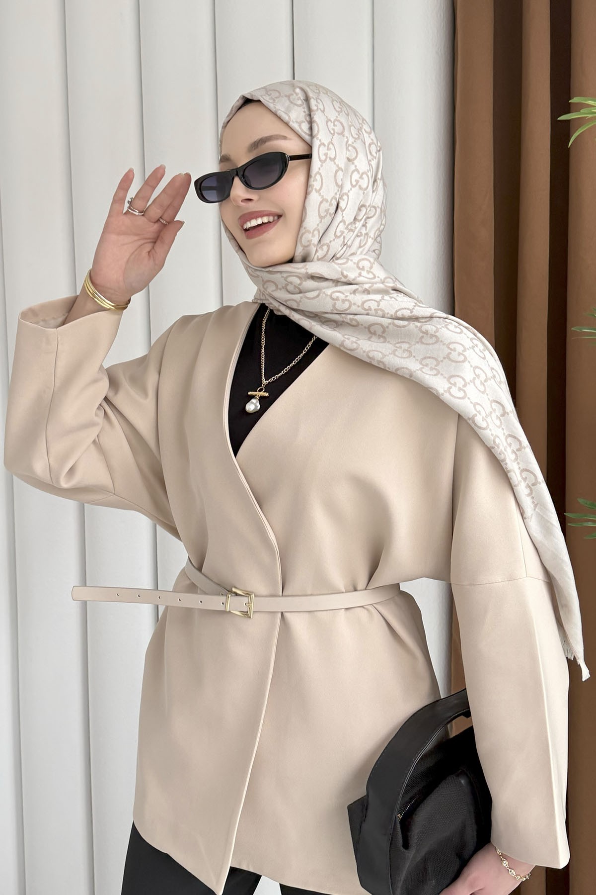 Yakasız Kemer Detaylı Ceket-TAŞ