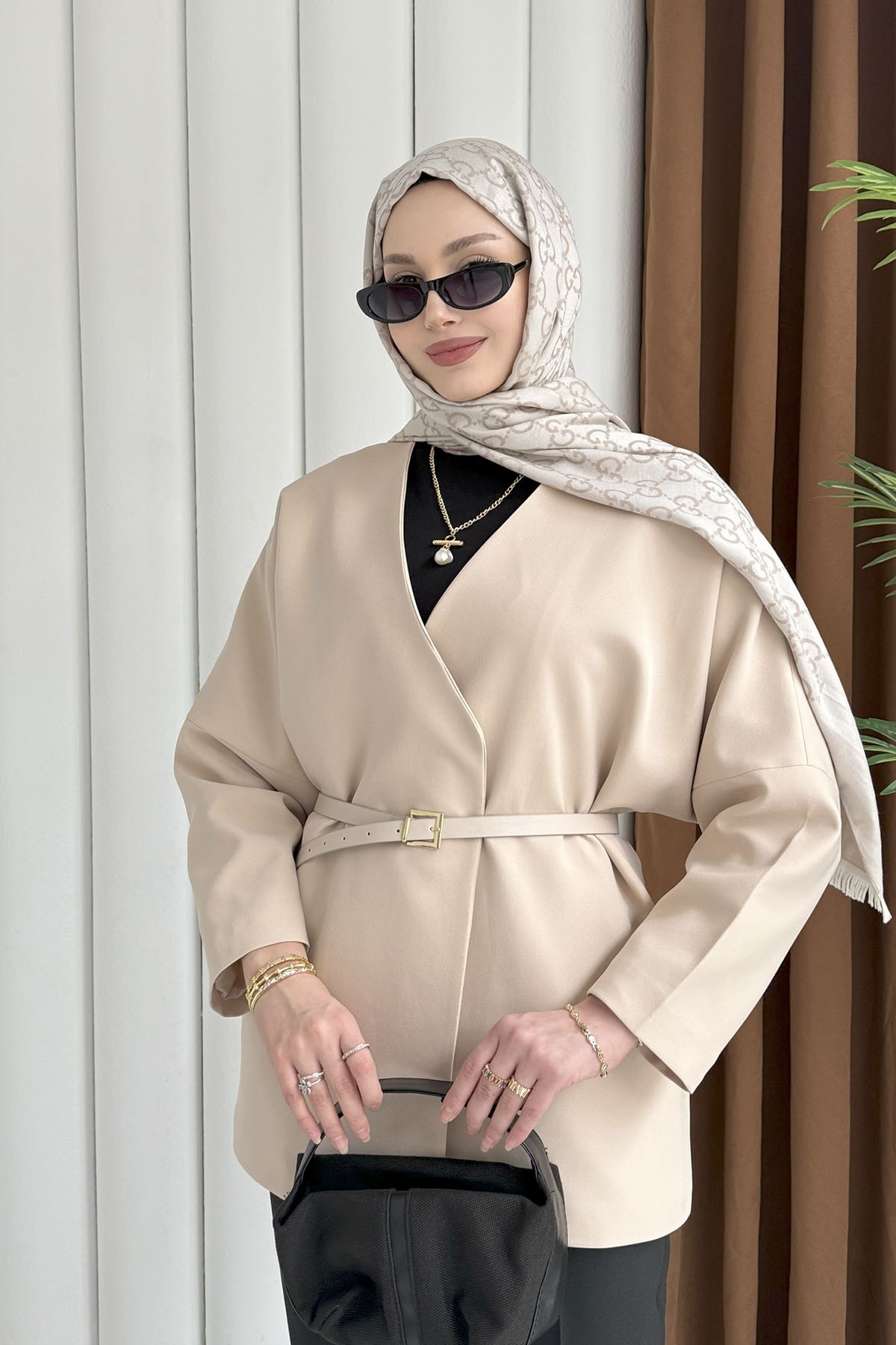 Yakasız Kemer Detaylı Ceket-TAŞ