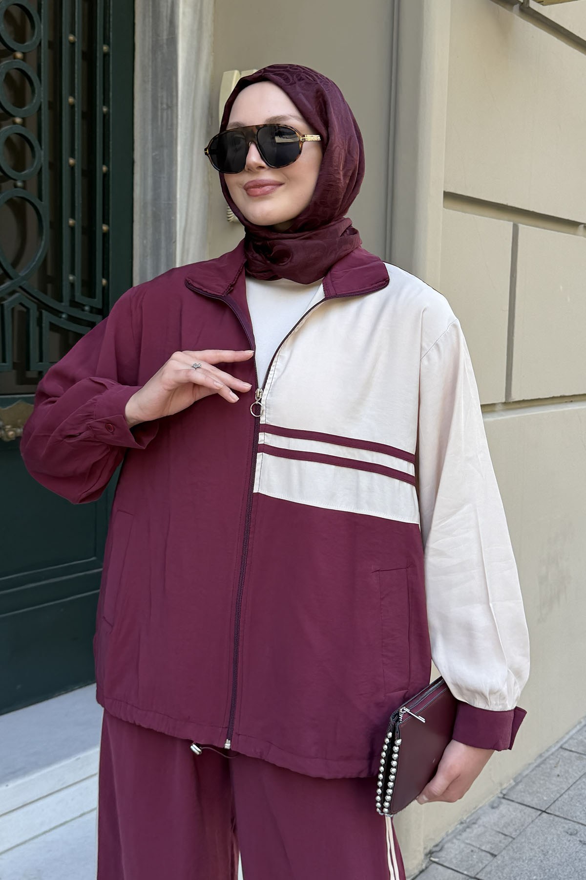 Yan Şerit Detaylı Fermuarlı Tesettür Takım-BORDO