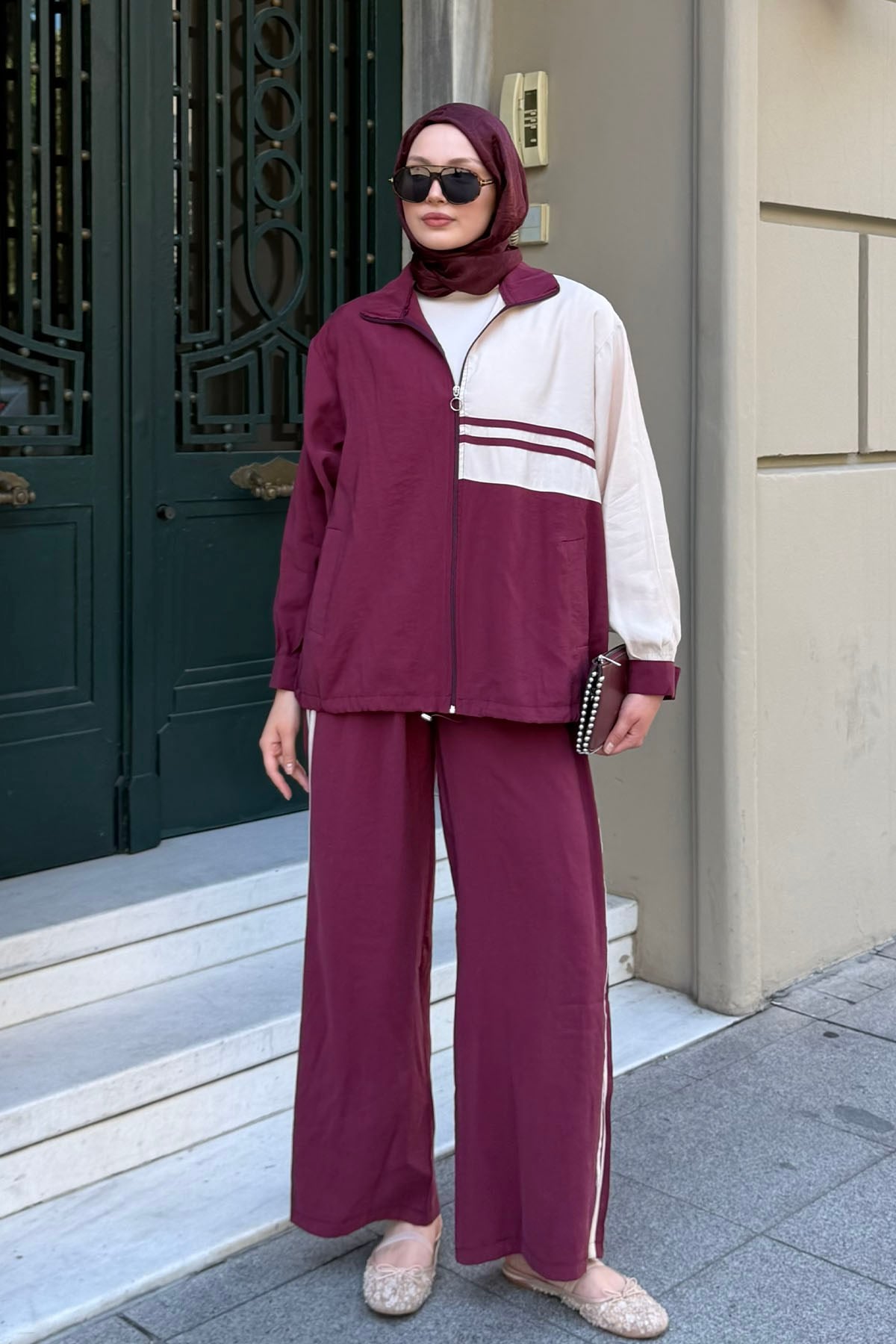 Yan Şerit Detaylı Fermuarlı Tesettür Takım-BORDO