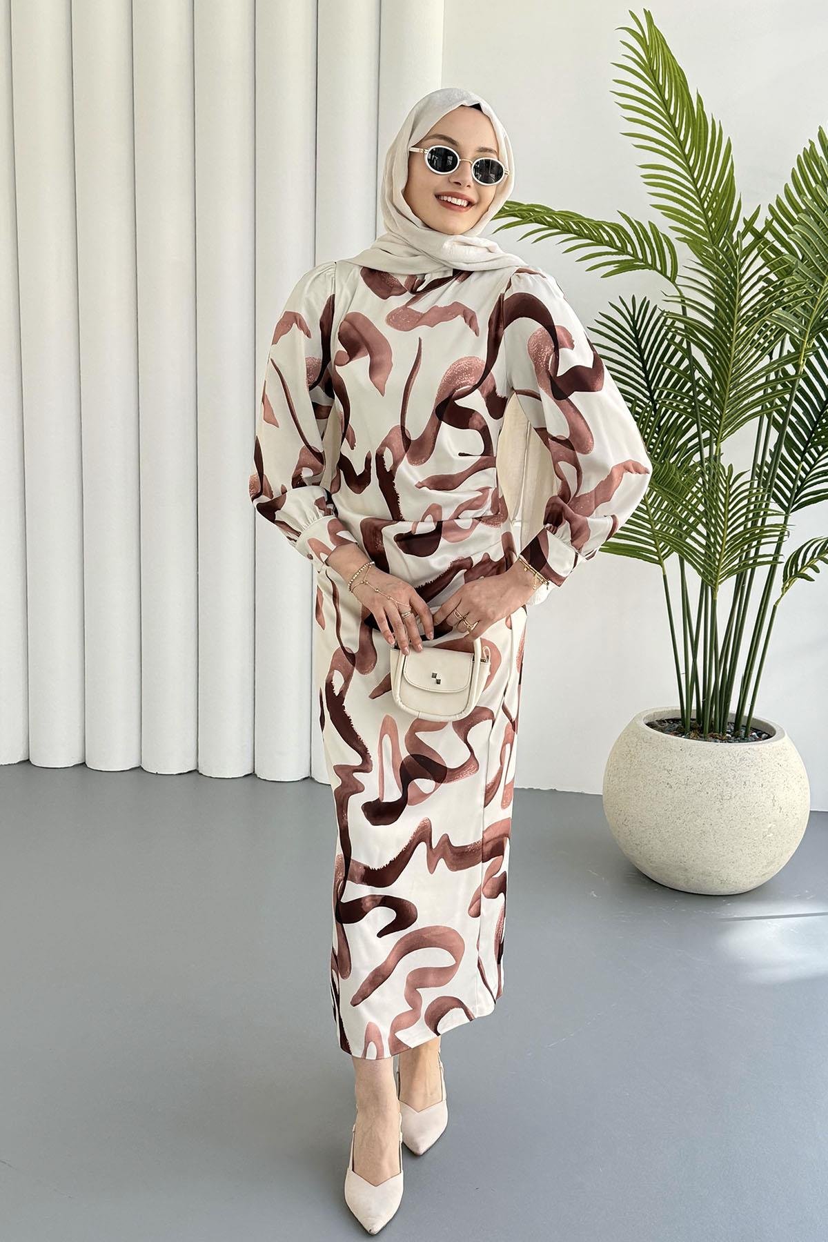 Yandan Büzgülü Batik Desen Tesettür Elbise-GÜL KURUSU