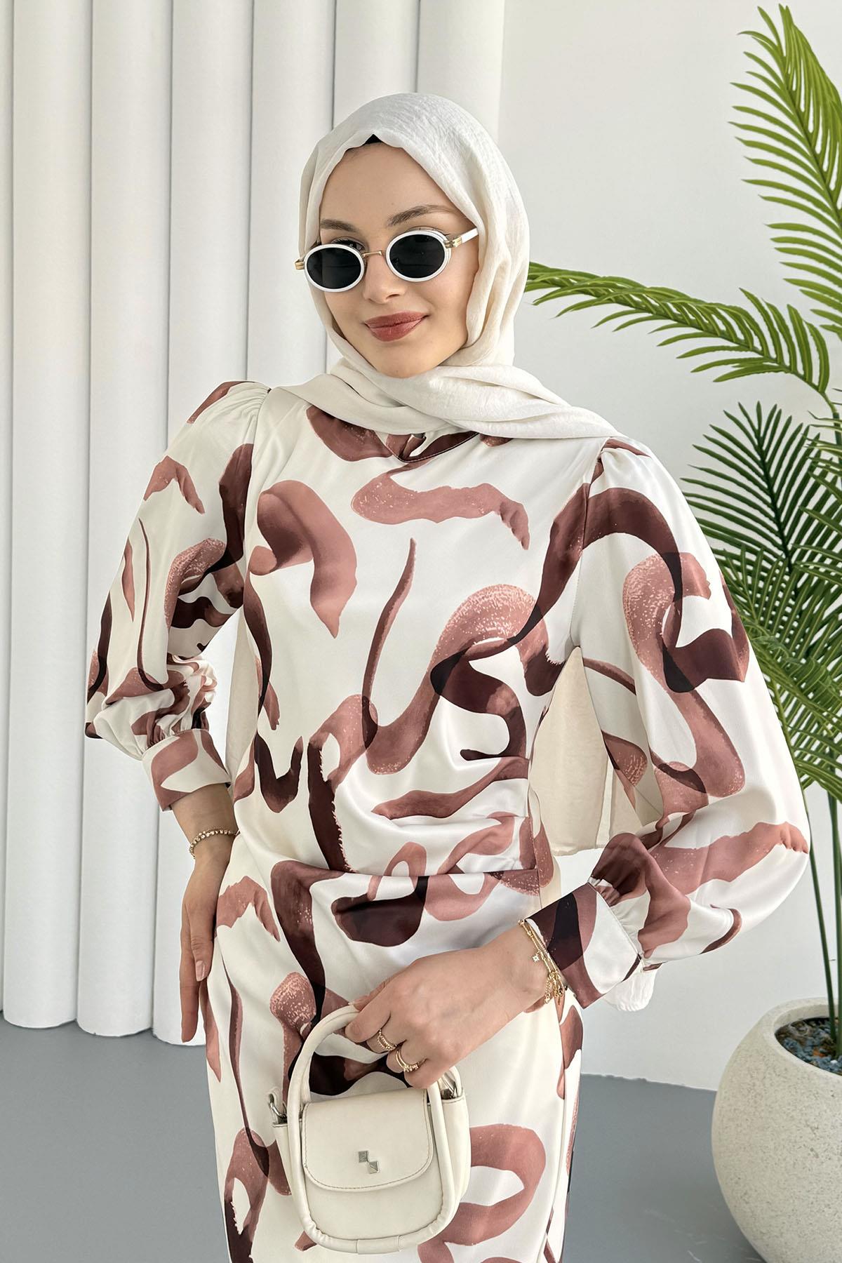 Yandan Büzgülü Batik Desen Tesettür Elbise-GÜL KURUSU