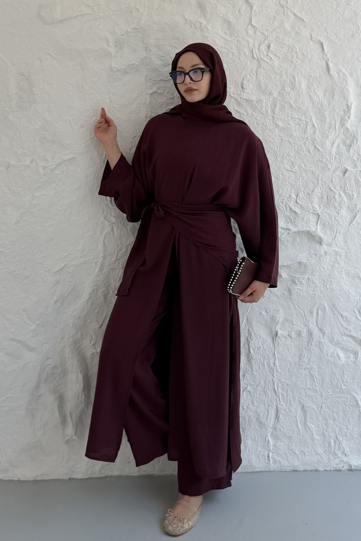 Yandan Yırtmaçlı Omuz Şallı Premium Tesettür Takım-BORDO
