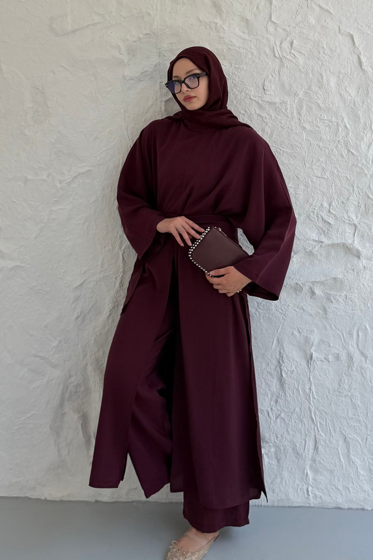 Yandan Yırtmaçlı Omuz Şallı Premium Tesettür Takım-BORDO