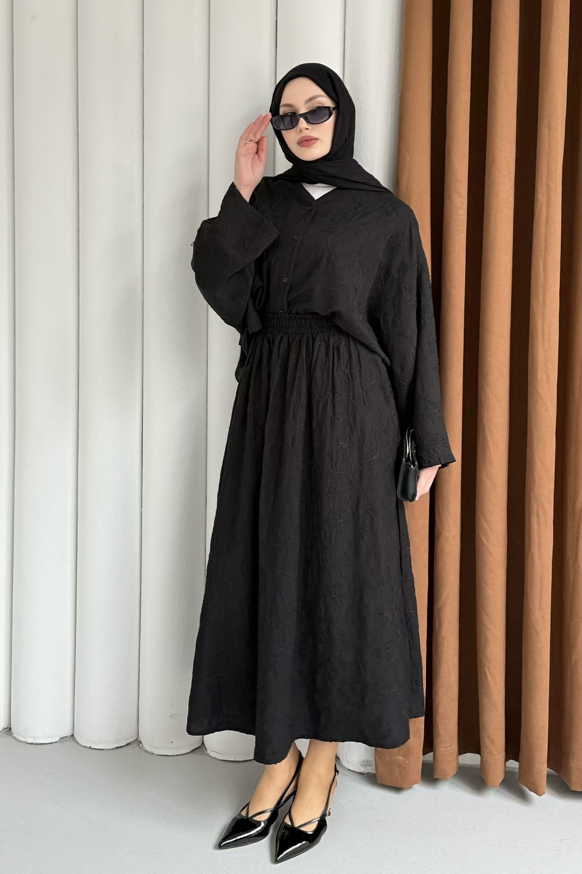 Yarasa Kol Kendinden Desenli Bel Lastikli Etekli Tesettür Takım-SİYAH