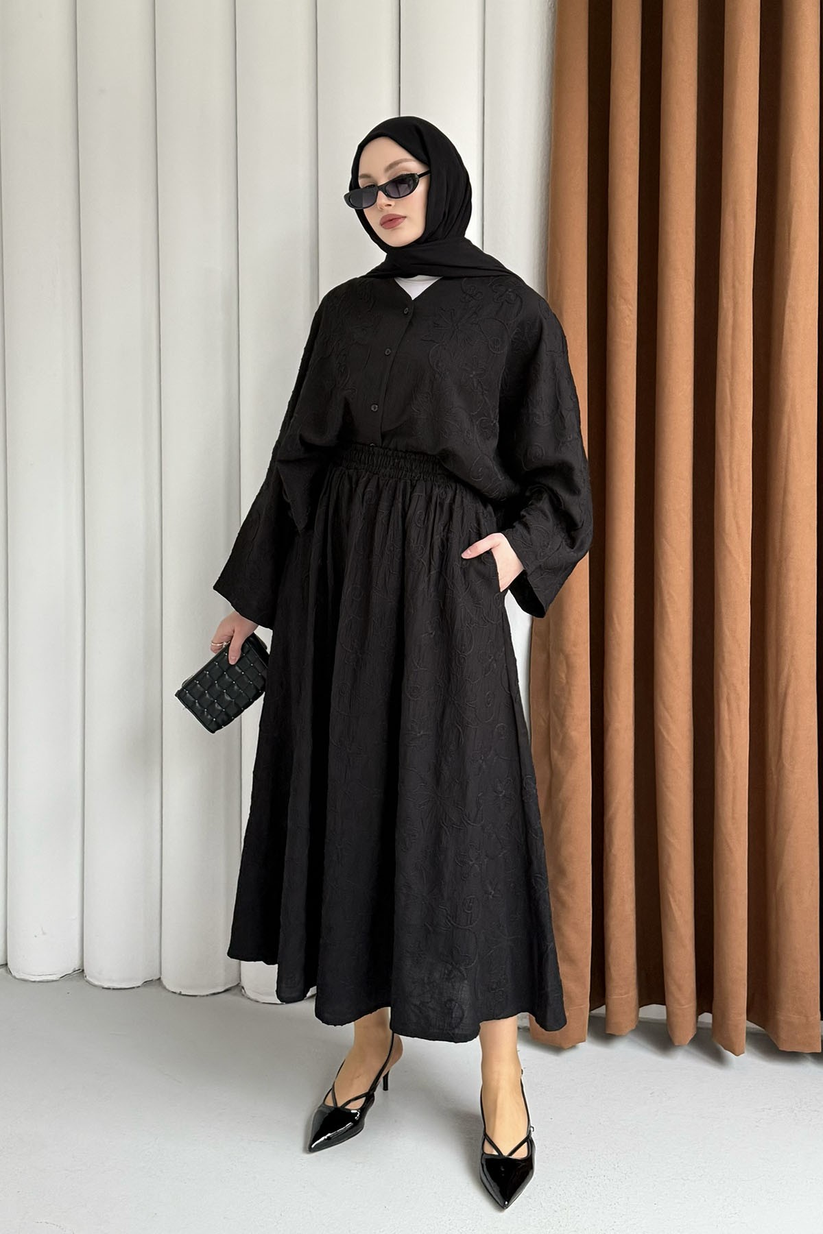 Yarasa Kol Kendinden Desenli Bel Lastikli Etekli Tesettür Takım-SİYAH