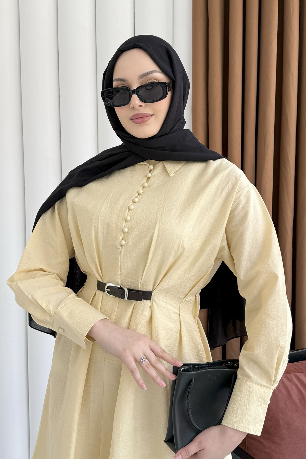 Yarım Düğmeli Bele Oturan Kemer Detaylı Tesettür Elbise-SARI