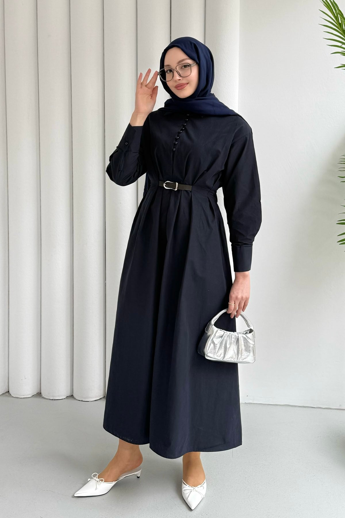 Yarım Düğmeli Bele Oturan Kemer Detaylı Tesettür Elbise-LACİVERT