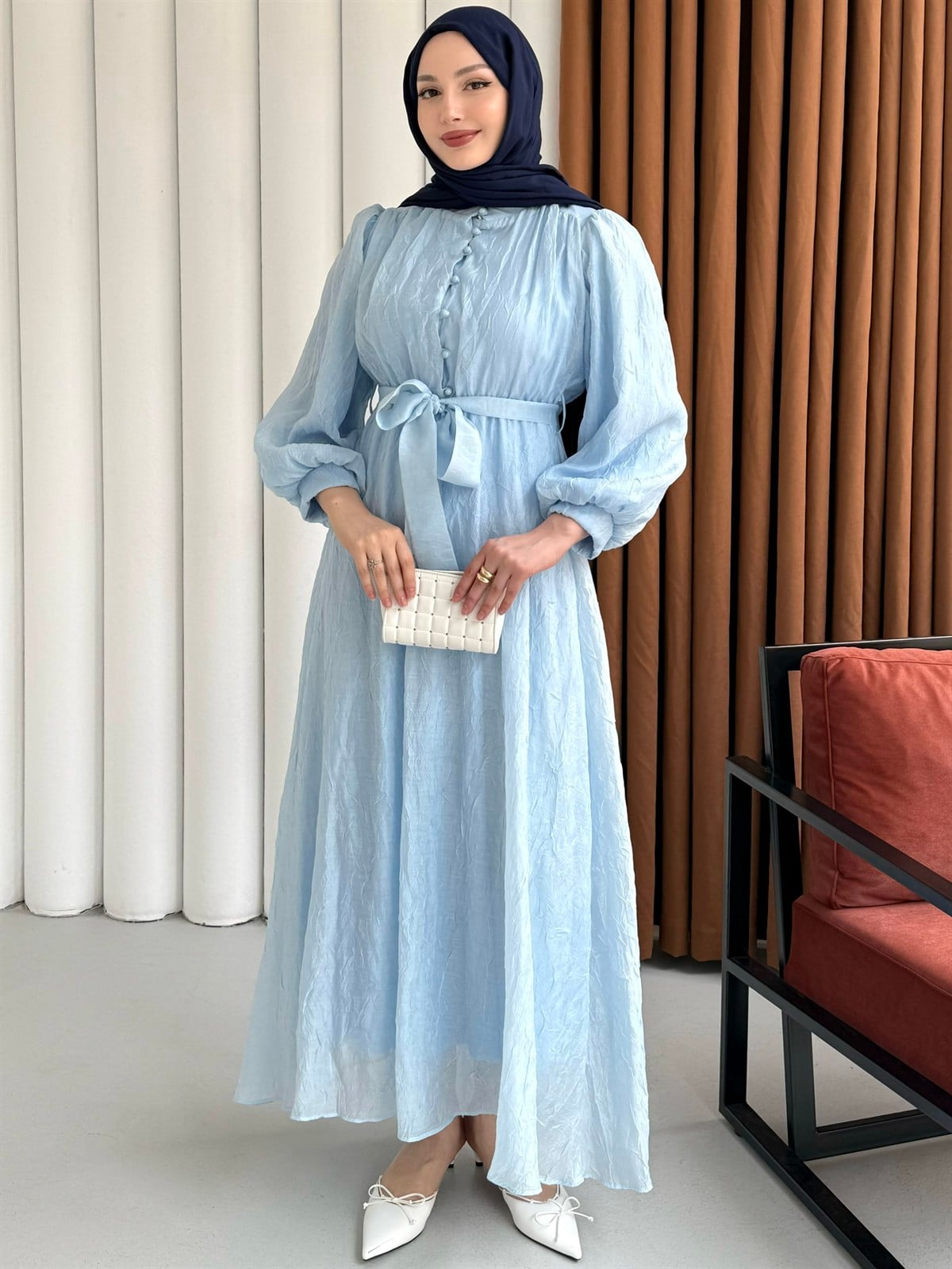 Yarın Düğmeli Kendinden Desenli Balon Kol Tesettür Elbise-BEBE MAVİ