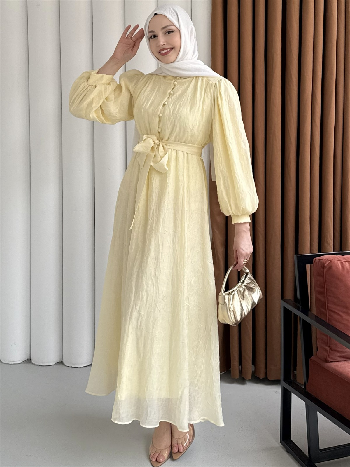 Yarın Düğmeli Kendinden Desenli Balon Kol Tesettür Elbise-SARI