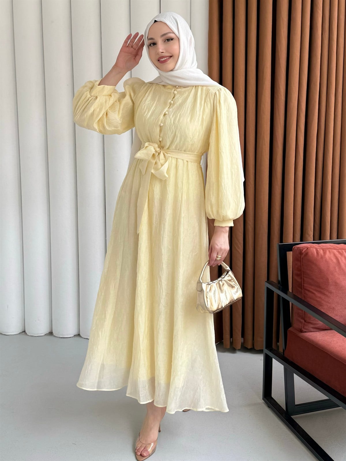 Yarın Düğmeli Kendinden Desenli Balon Kol Tesettür Elbise-SARI