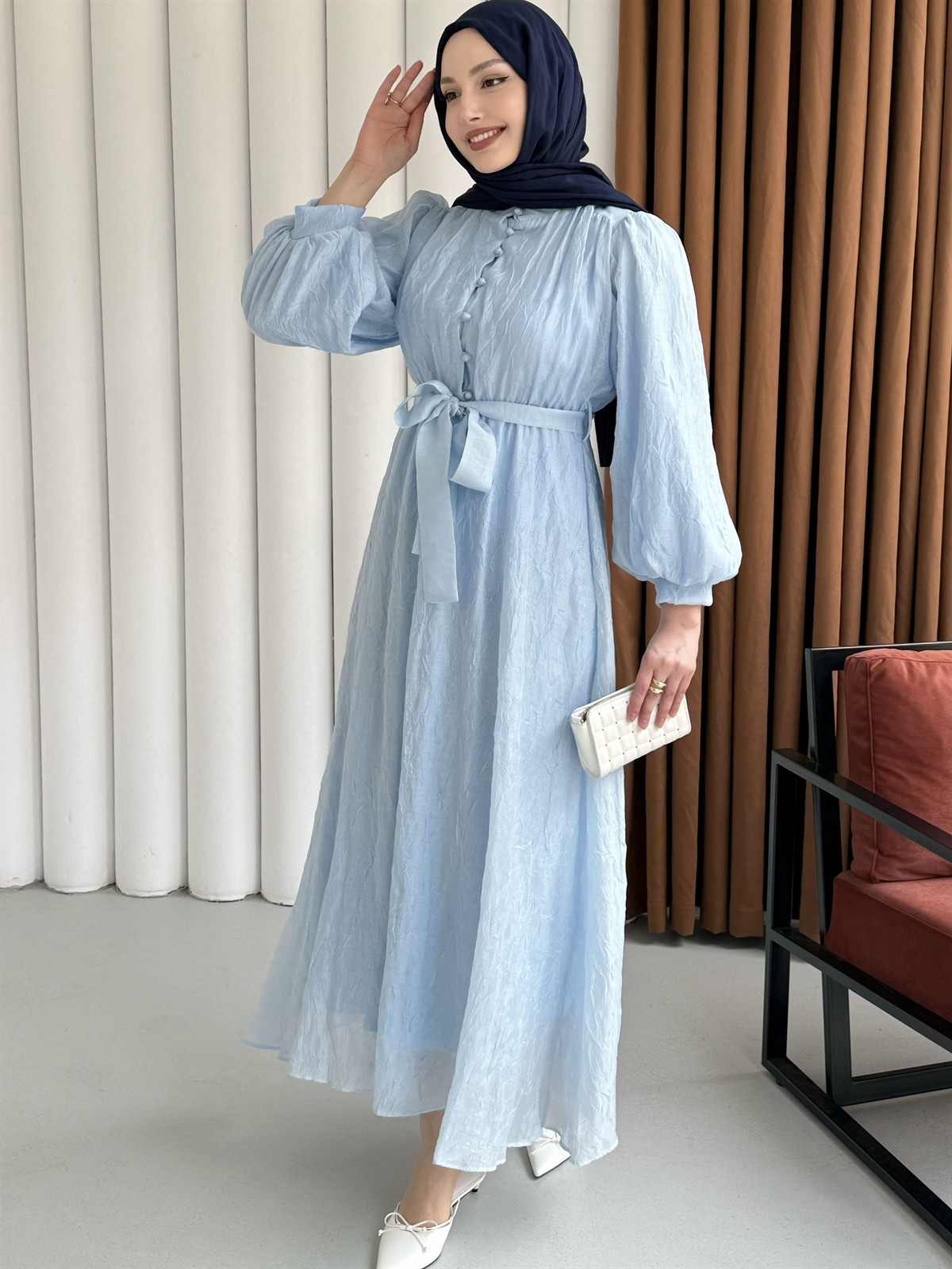Yarın Düğmeli Kendinden Desenli Balon Kol Tesettür Elbise-BEBE MAVİ