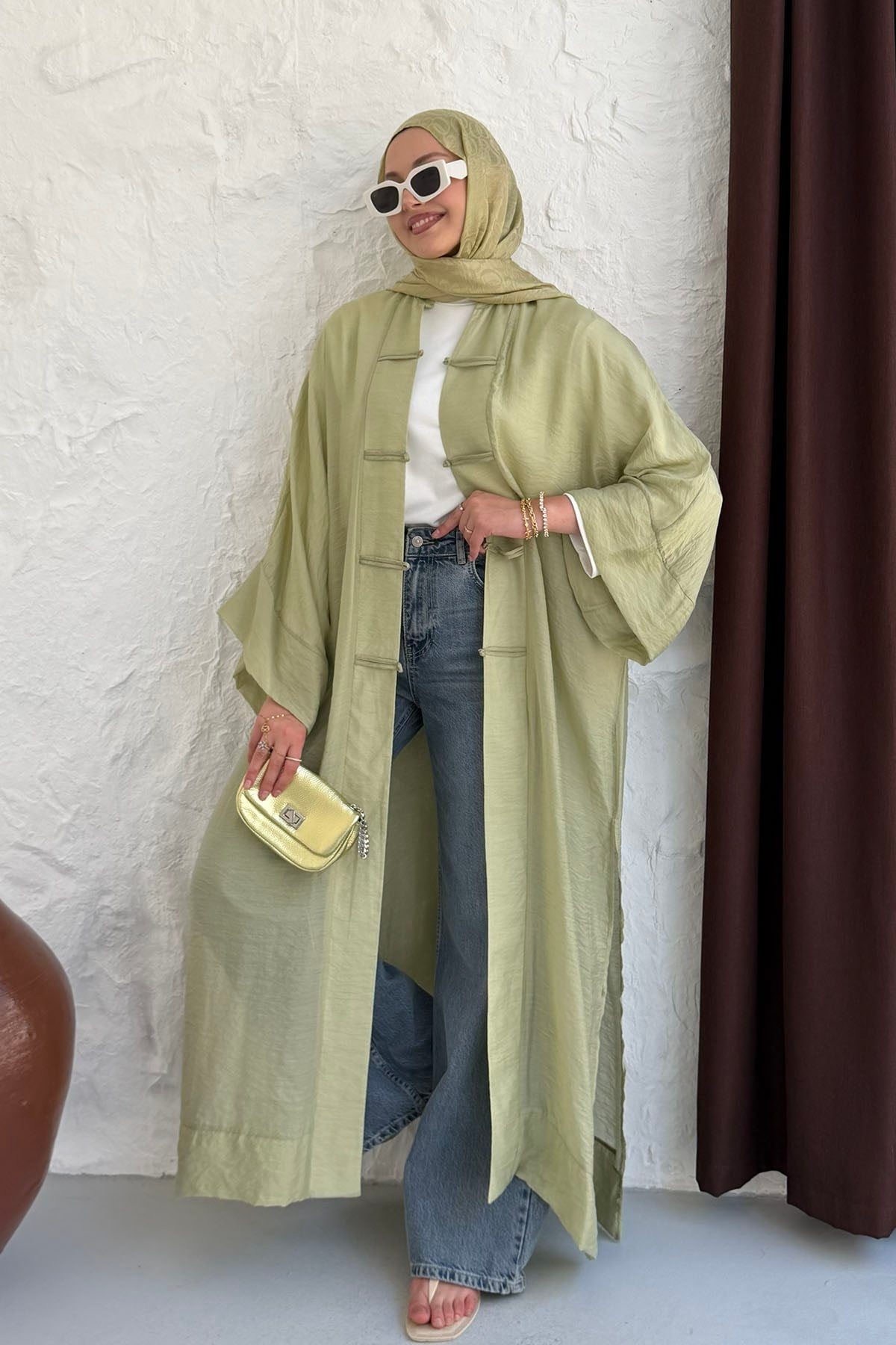 Yırtmaç Detaylı Süslü Düğmeli Kimono-ÇAĞLA YEŞİLİ